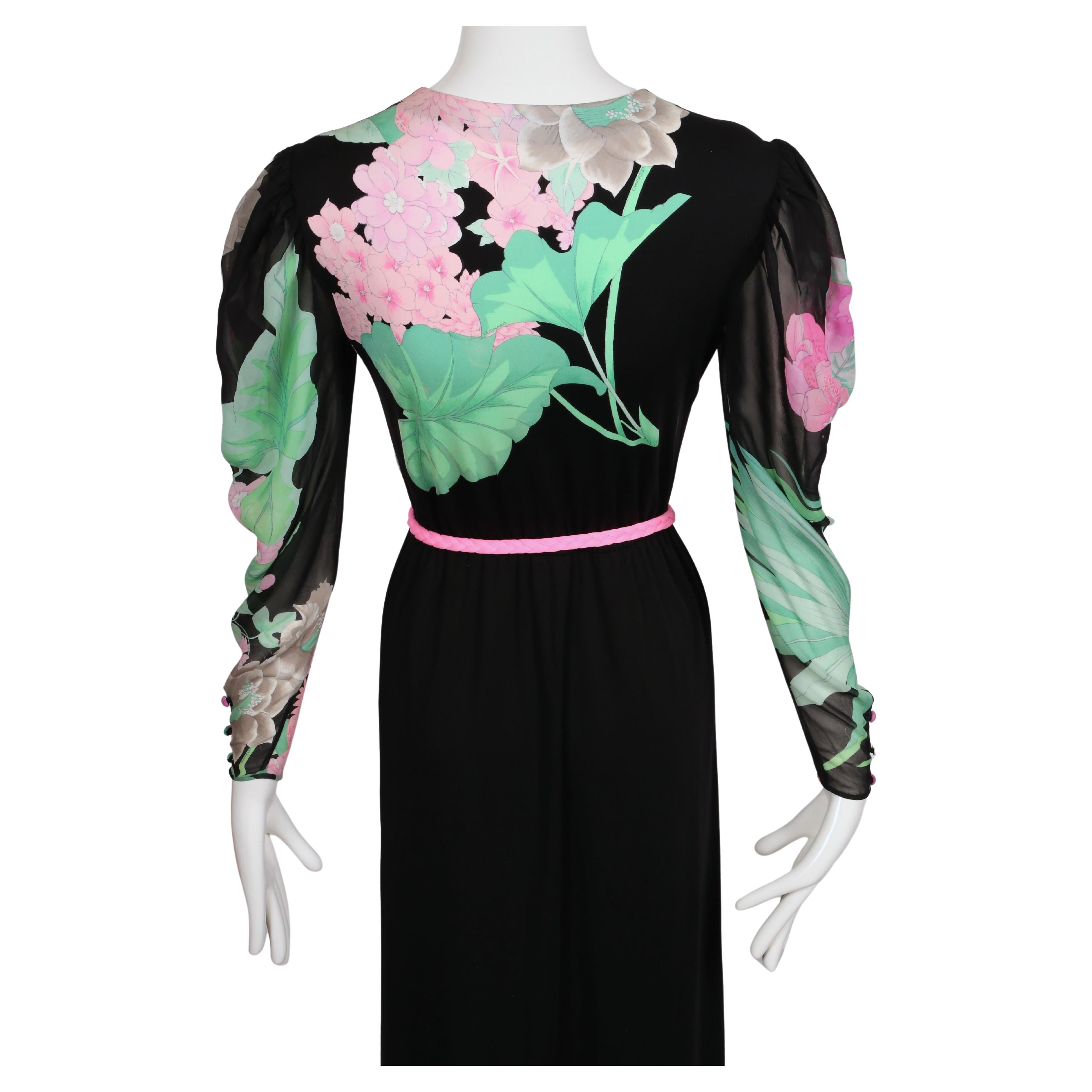 Vestido de punto de seda con estampado floral LEONARD of Paris, años 70 en venta 4