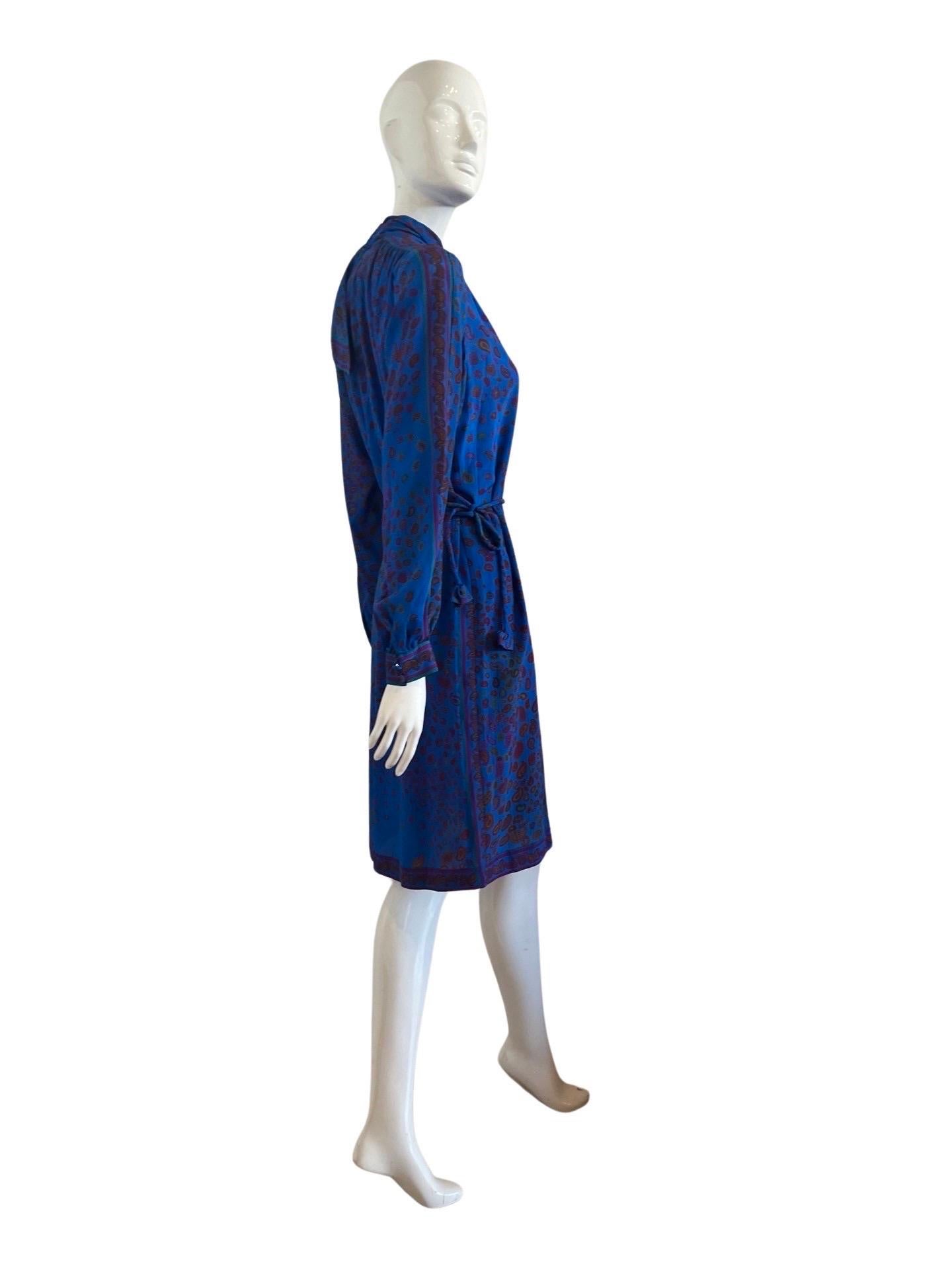 1970s Leonard Paris Paisley Silk Dress (Robe en soie) en vente 8