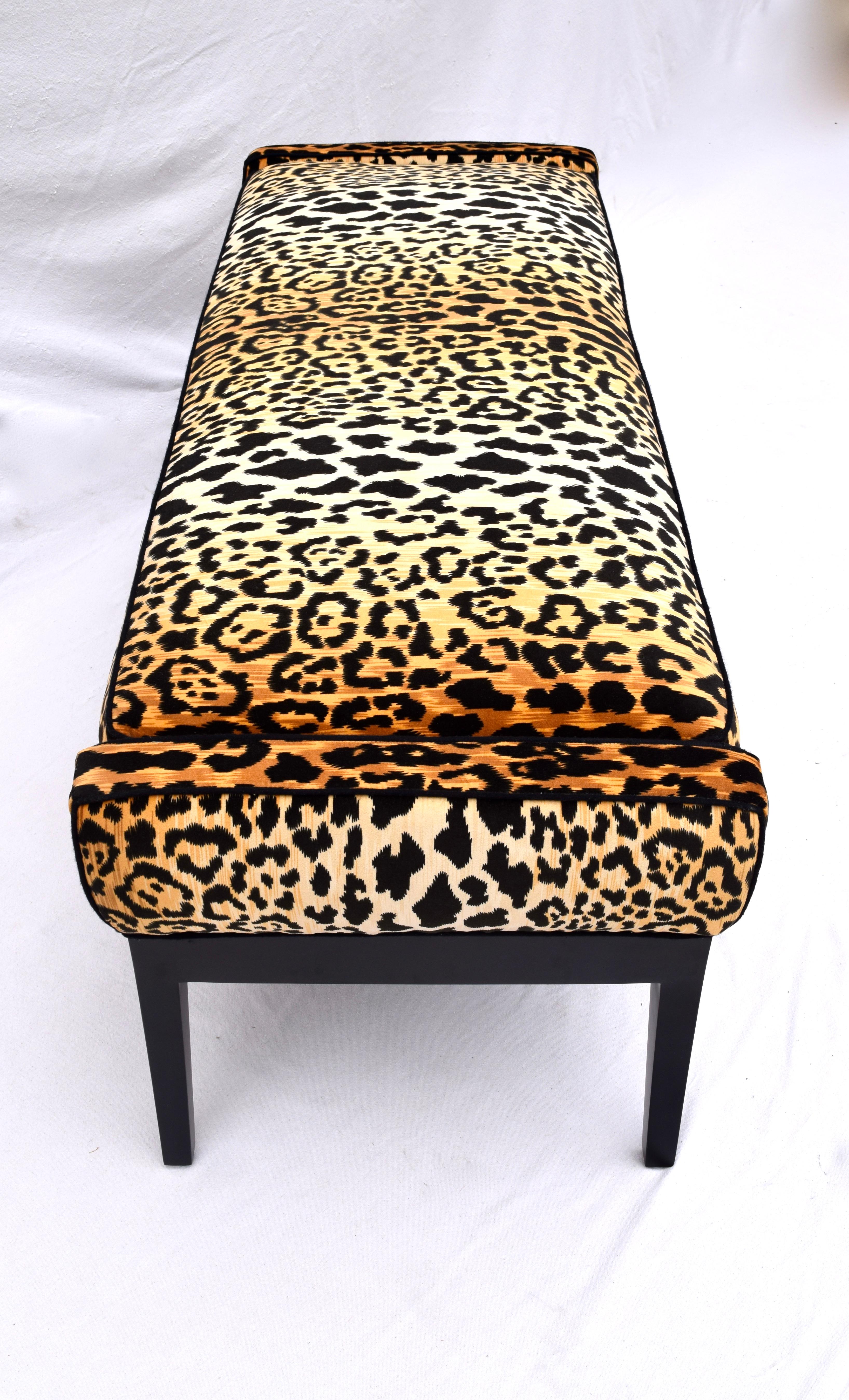 1970s  Edward Wormley for Dunbar Bench in Leopard Velvet In Excellent Condition In Southampton, NJ