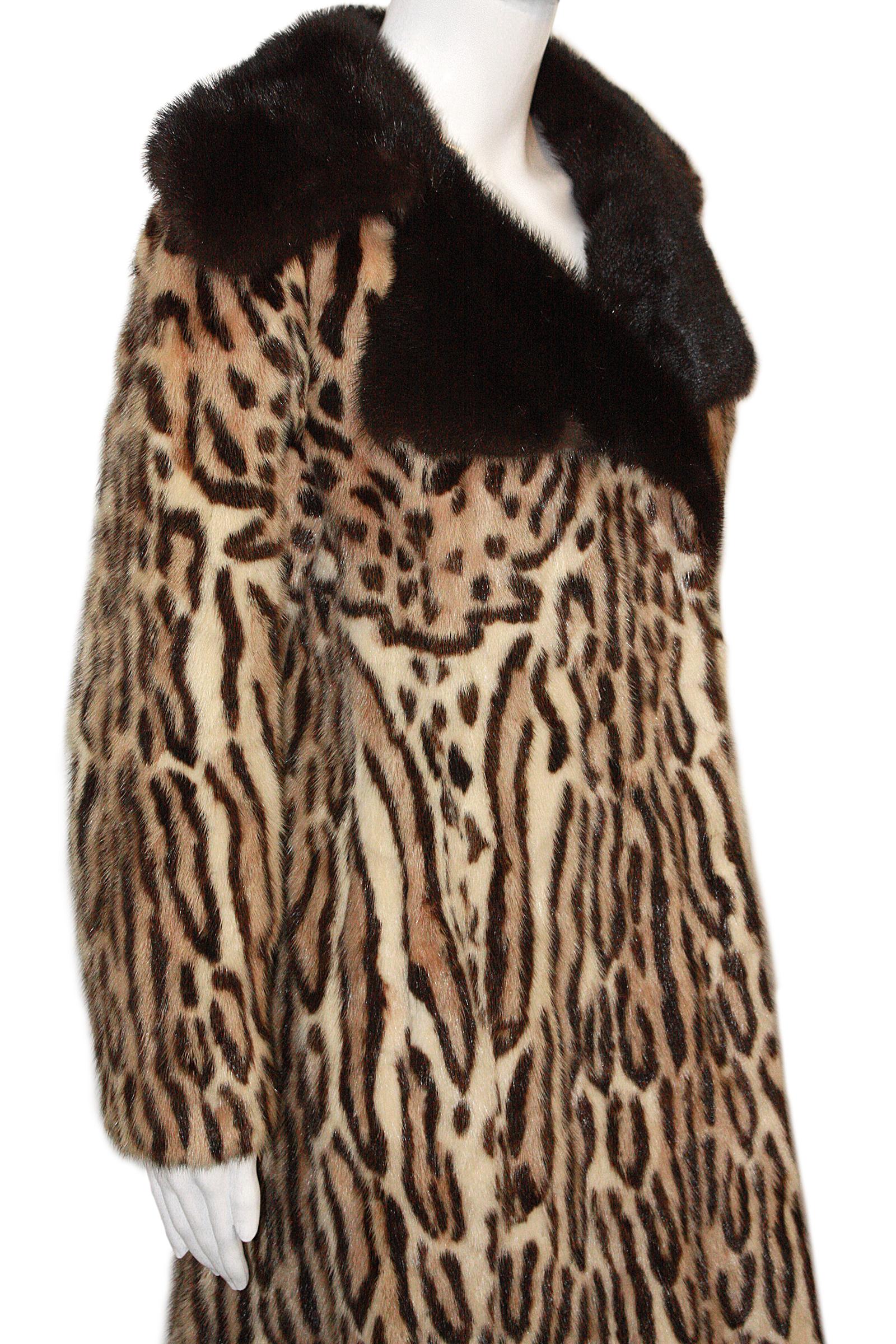 Women's 1970s STENCILED Leopard pattern Mink Coat with dark Mink Collar