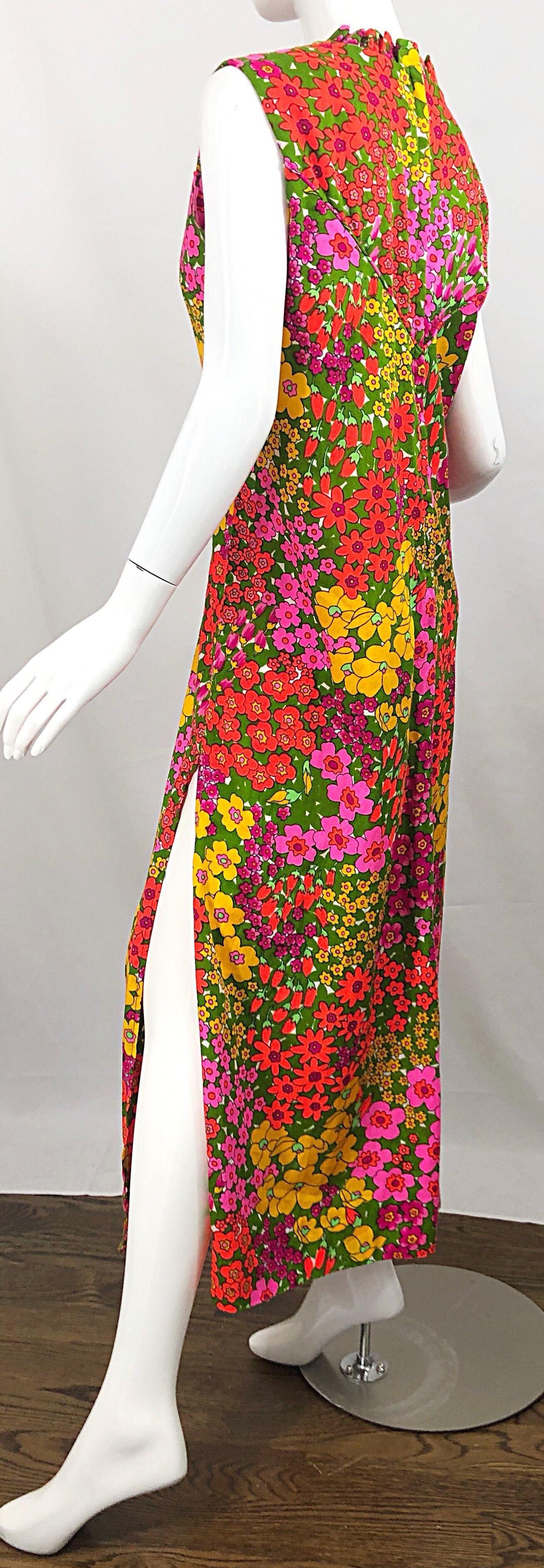 1970s Liberty House Plus Size XL Colorful Neon Flower Print 70s Maxi Dress For Sale 2