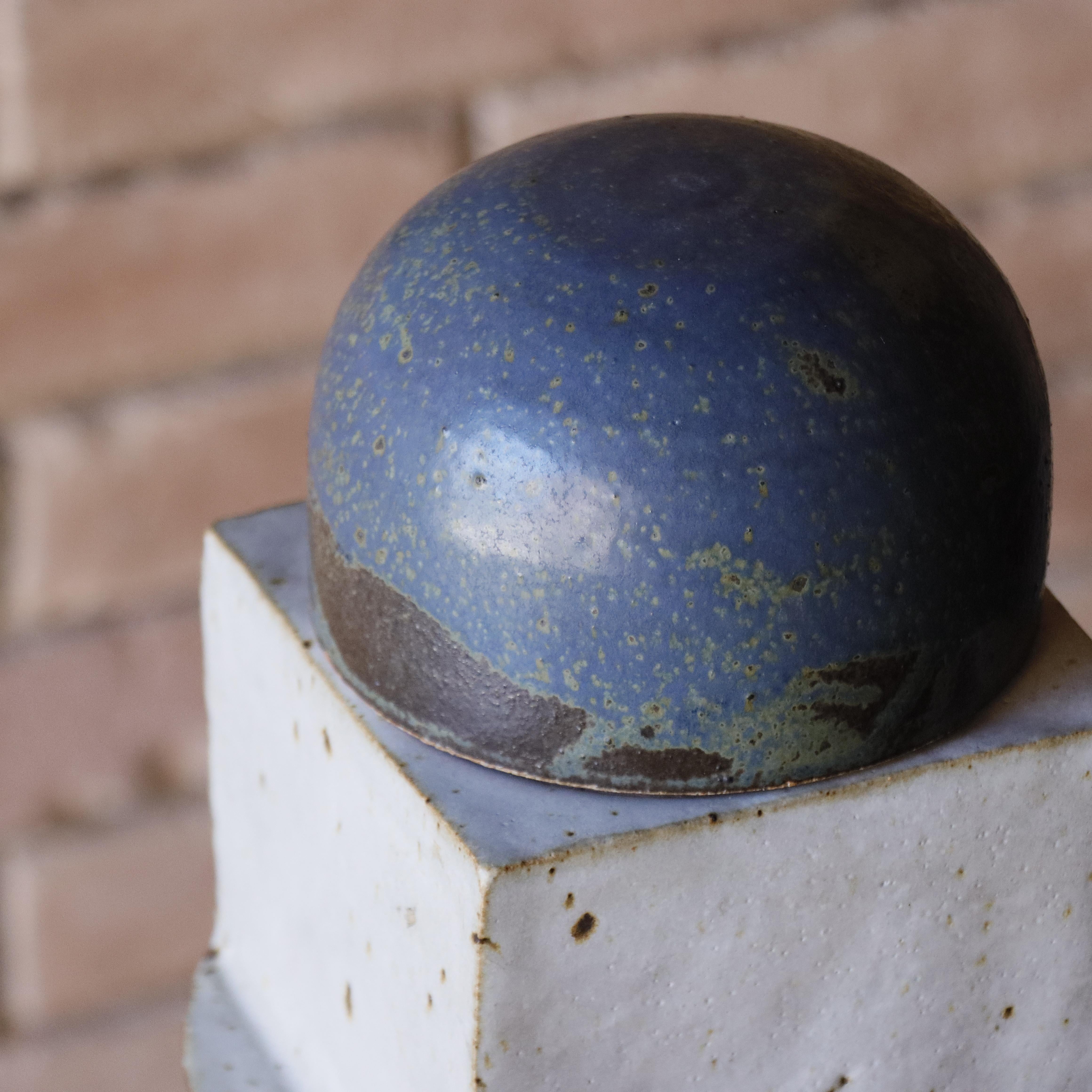 Americano Vaso con coperchio degli anni '70 di Gerry Williams, Ceramica, Vasaio elencato in vendita