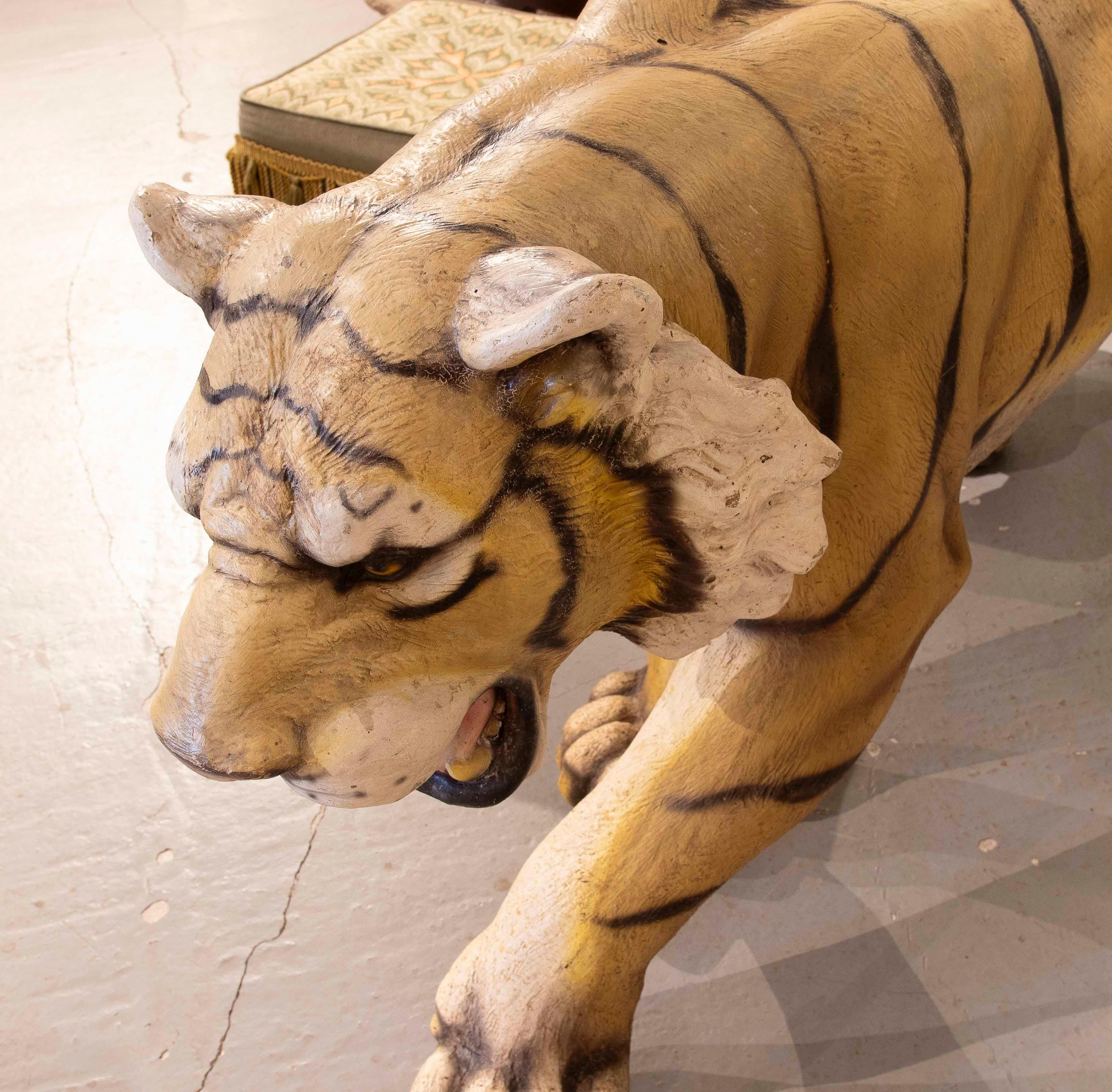 Escultura de tigre de tamaño natural de los años 70 con acabado realista en venta 4