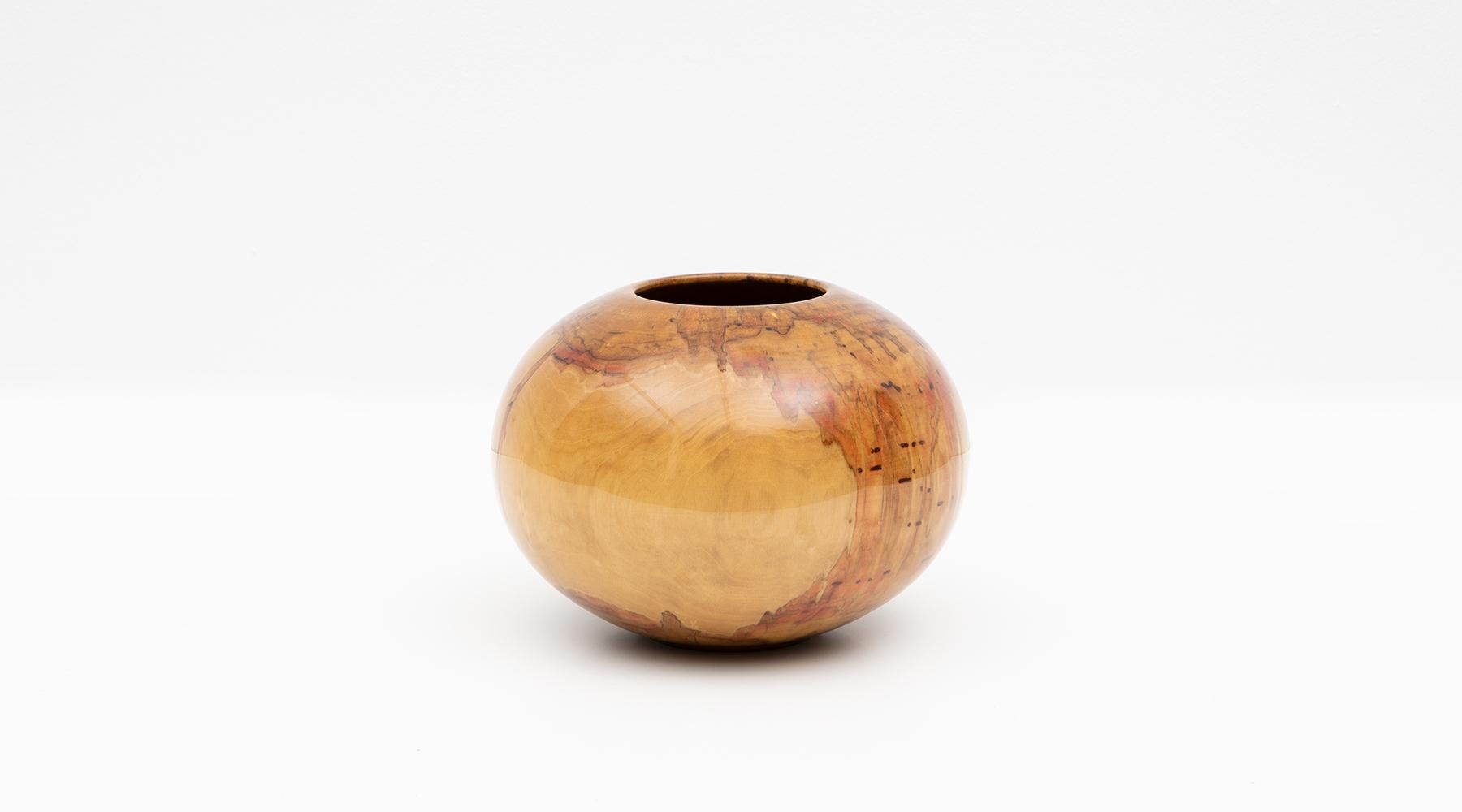 American 1970s Light Brown Maplewood Vase by Philip Moulthrop 'C' For Sale