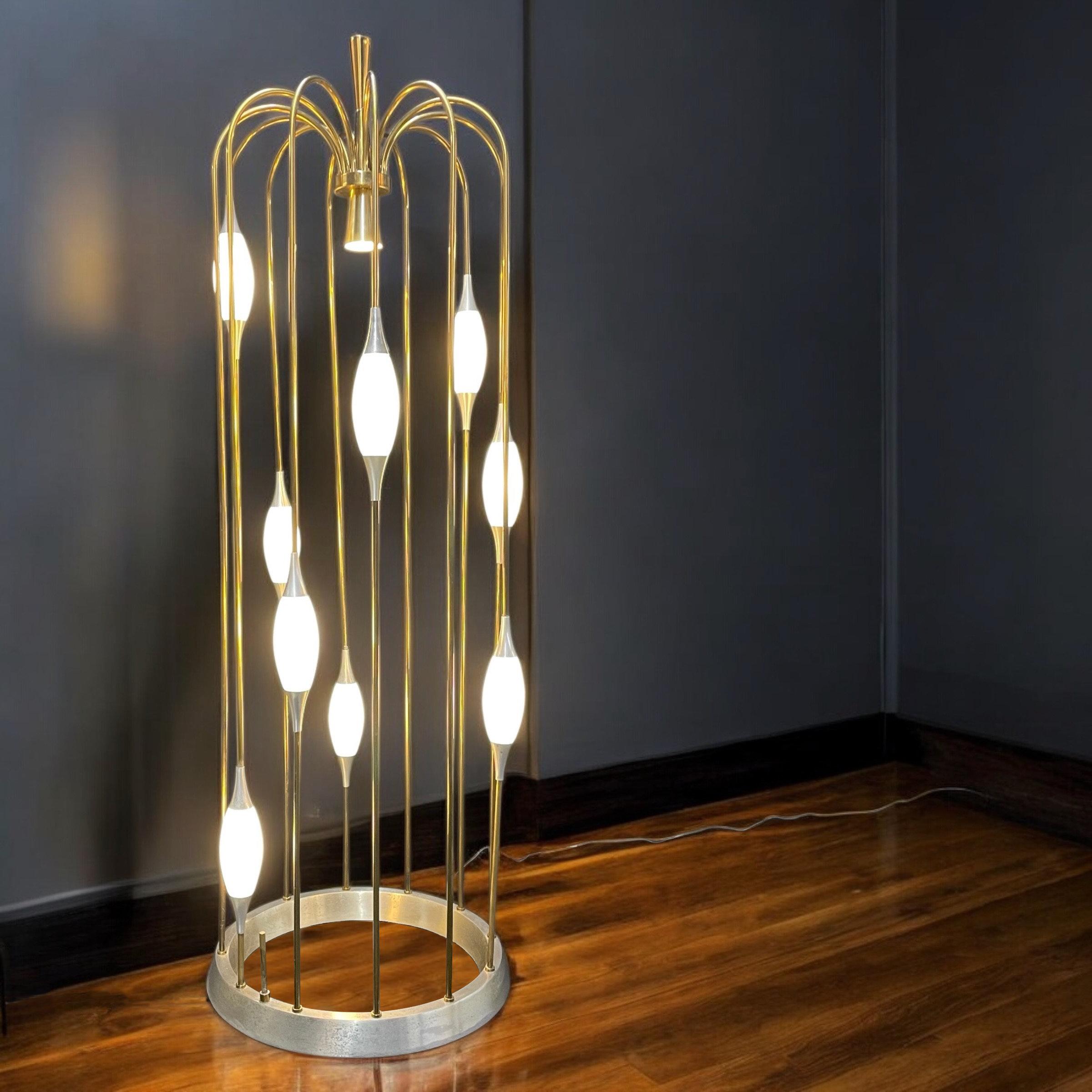 Lightolier-Wasserfall-Kugellampe aus Messing mit neuen weißen Glasdiffusoren, 1970er Jahre im Angebot 2
