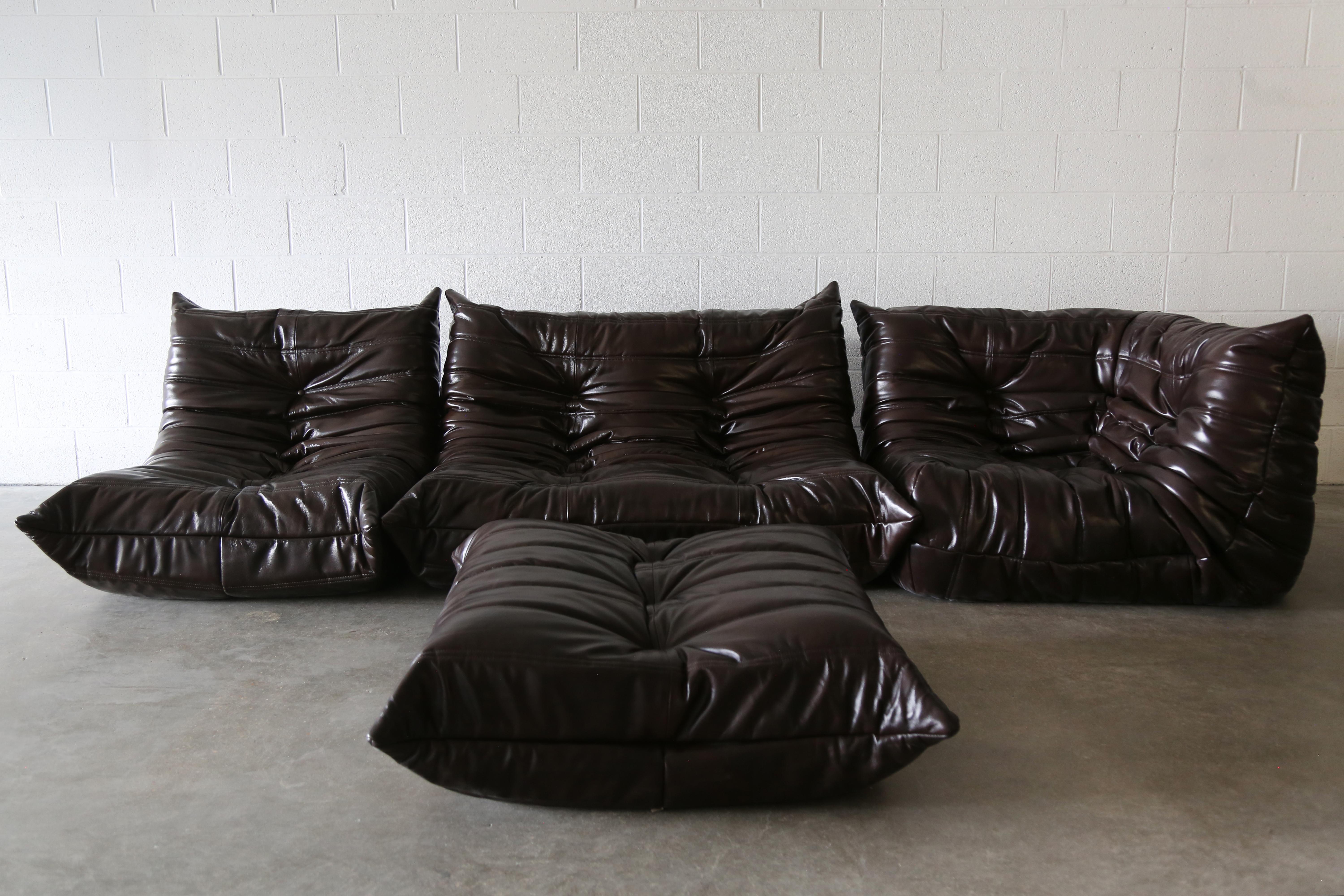 Conjunto de sofá seccional Ligne Roset Togo de los años 70 por Michael Ducaroy, Nueva piel en venta 3