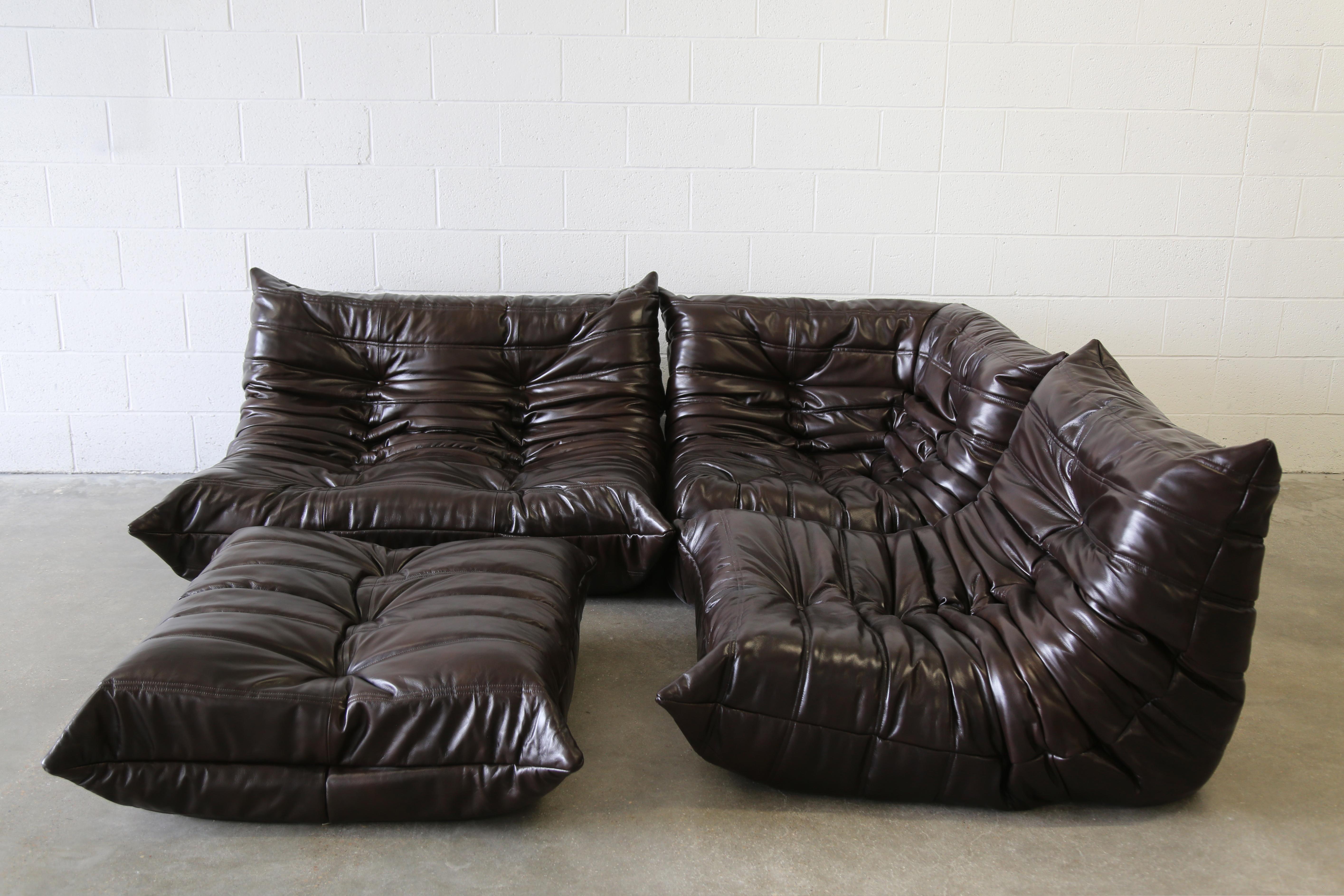 Conjunto de sofá seccional Ligne Roset Togo de los años 70 por Michael Ducaroy, Nueva piel en Excelente estado para la venta en Virginia Beach, VA