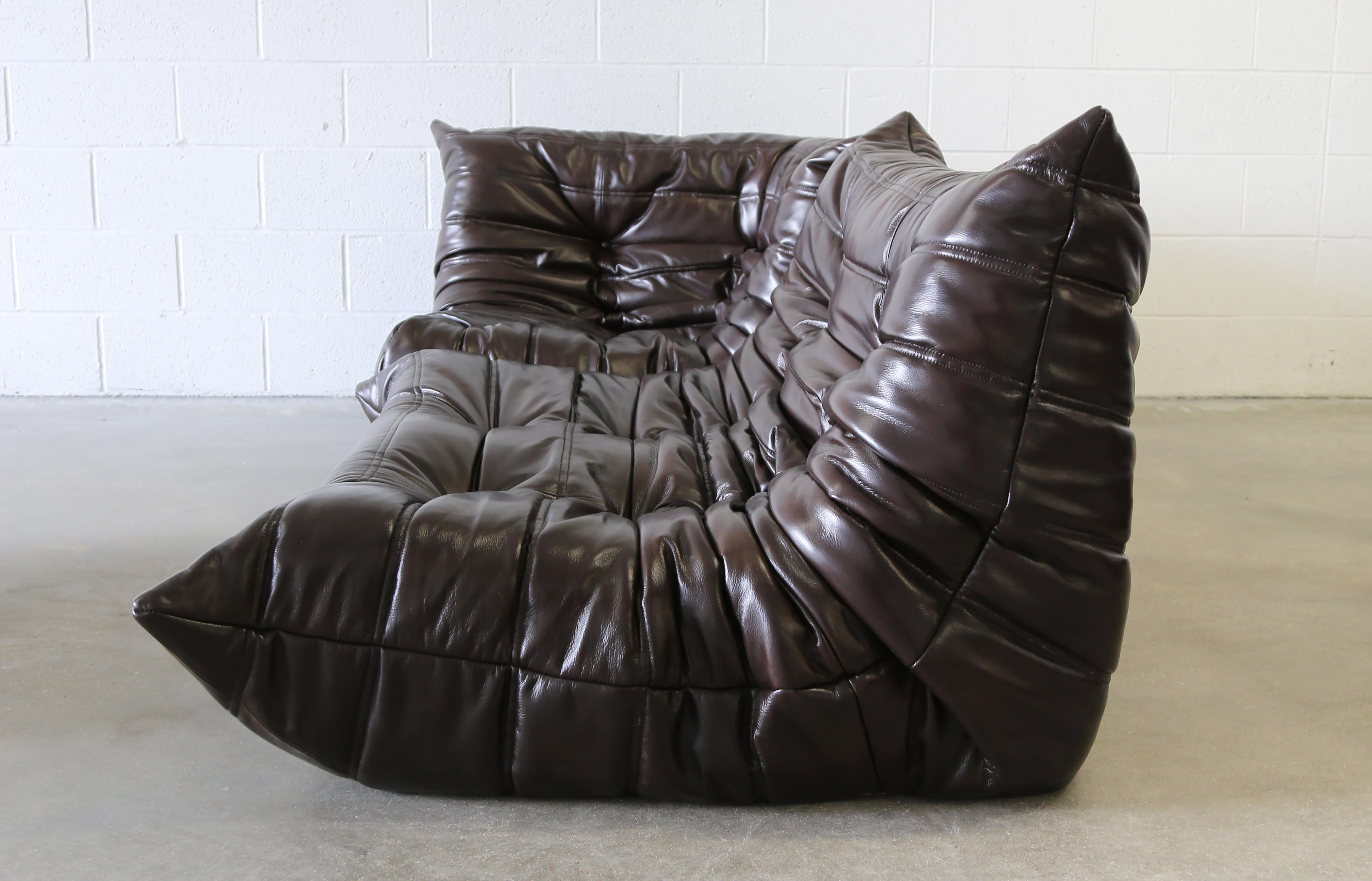 Conjunto de sofá seccional Ligne Roset Togo de los años 70 por Michael Ducaroy, Nueva piel finales del siglo XX en venta