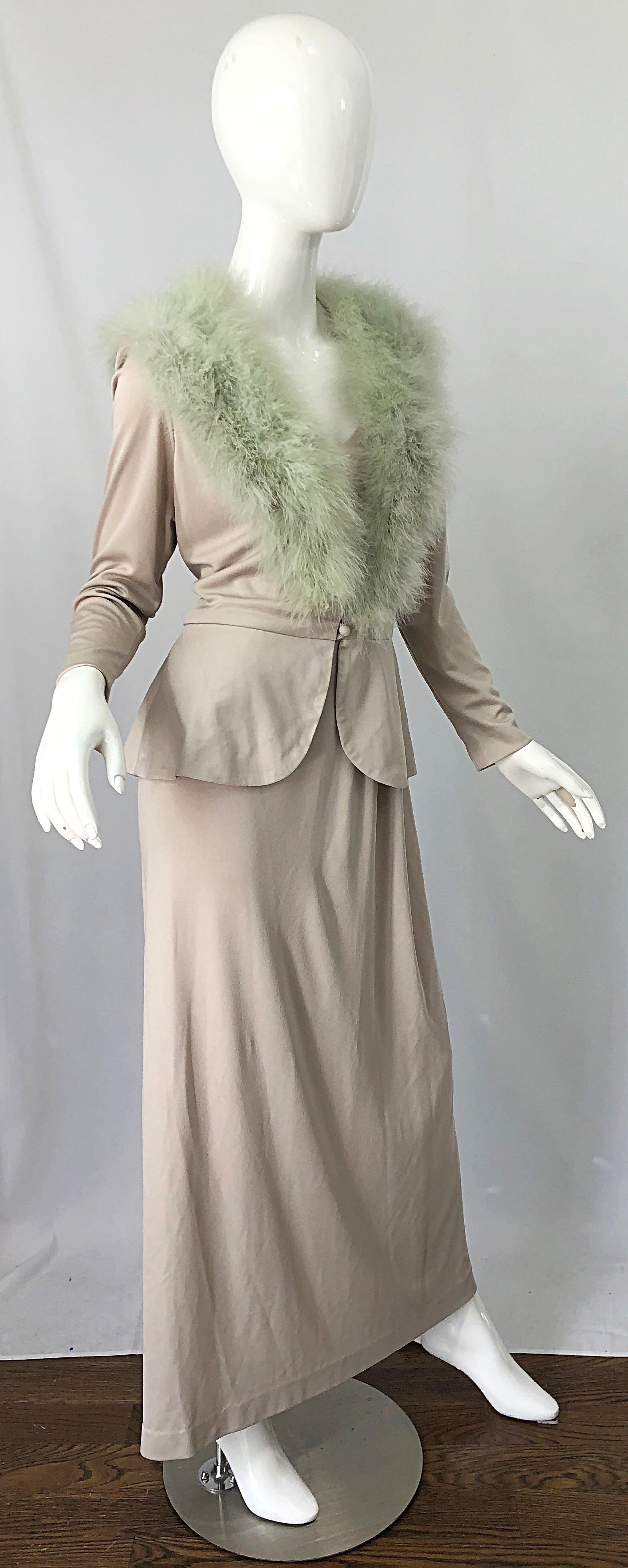 1970 The Lilli Diamond Taupe + Mint Green Marabou Feather 70s Maxi Dress + Jacket en vente 9