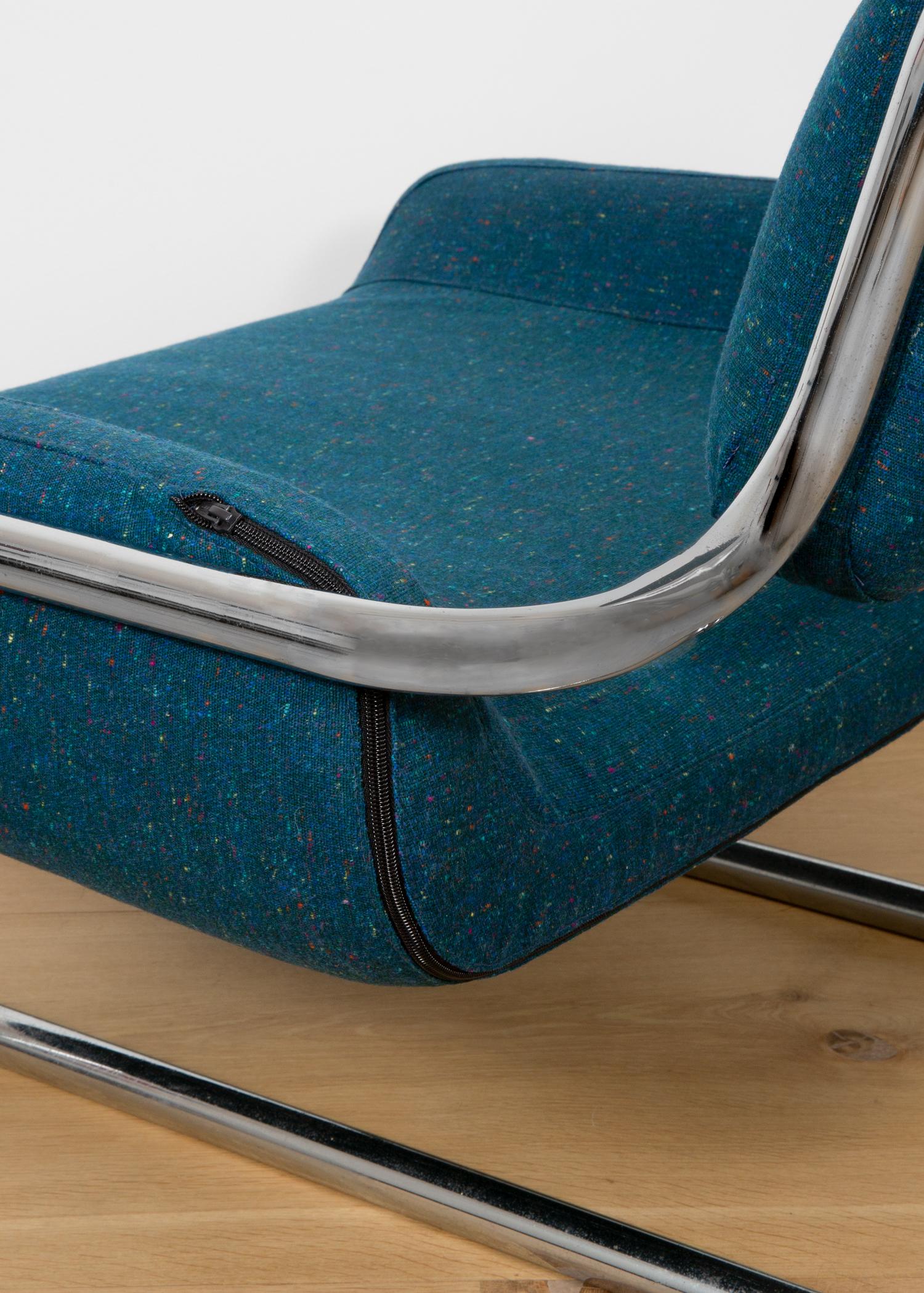 Français Chaise ''Limande'' des années 1970 par Kwok Hoï Chan pour Steiner en vente