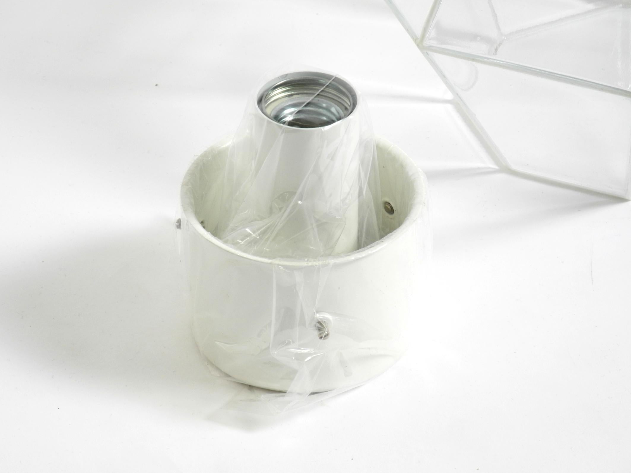 Lámpara de techo de cristal Limburg de los años 70 en forma octogonal con su caja de venta original en venta 7