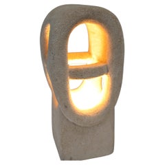 Lampe de table en pierre calcaire des années 1970 par Albert Tormos