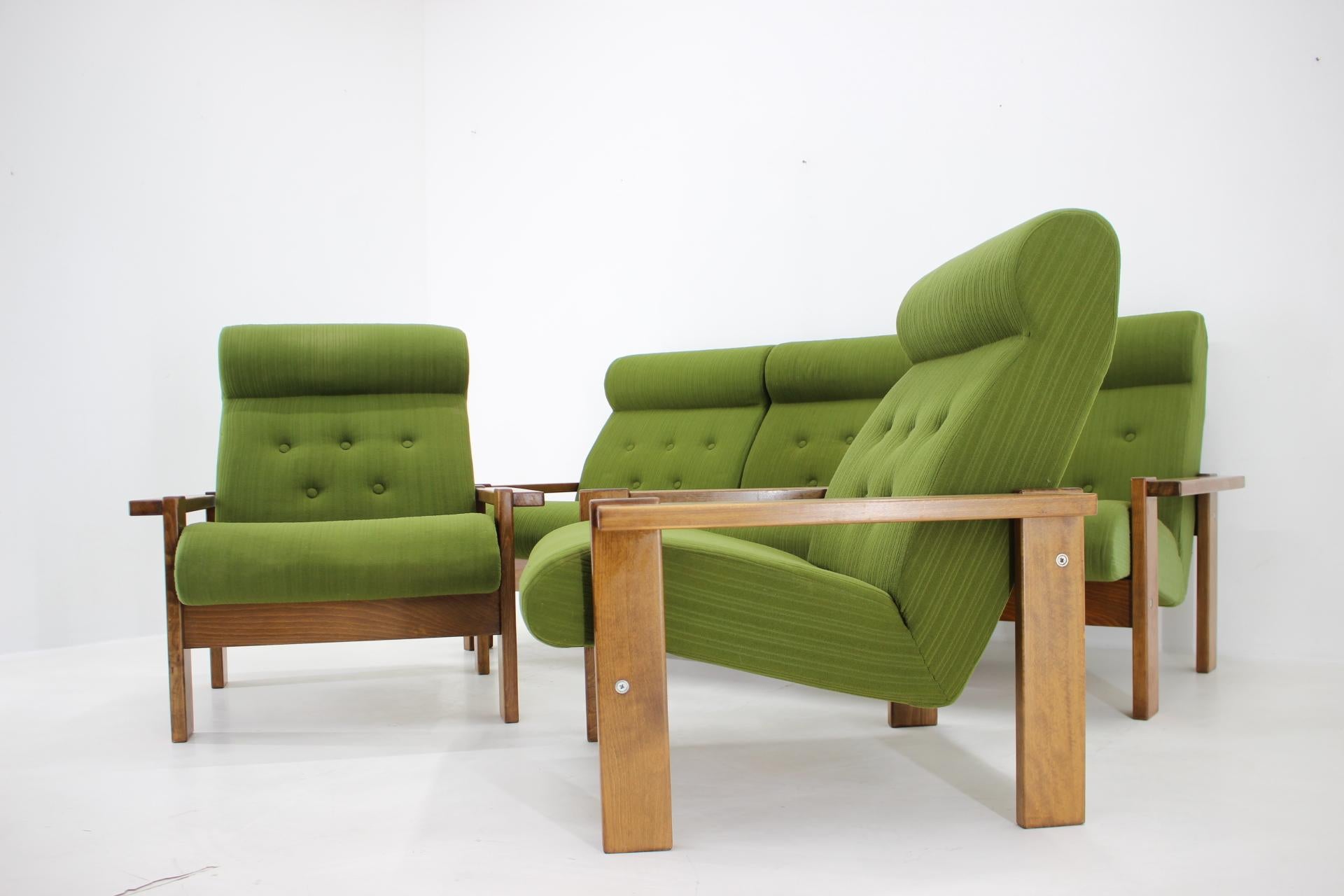 Mid-Century Modern 1970s Living Room Beech Set, Czechoslovakia For Sale