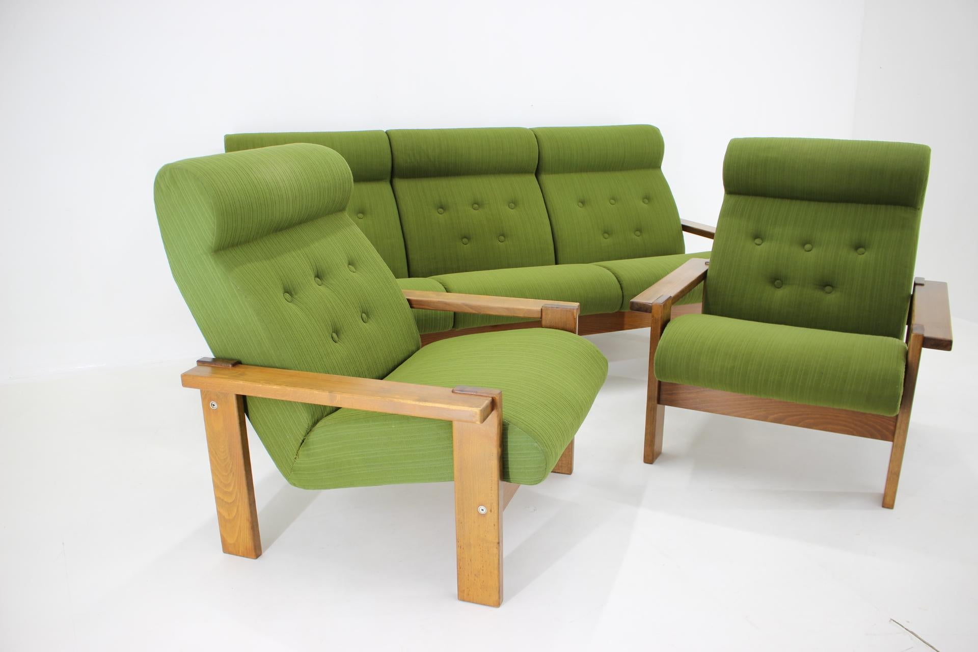 1970s Living Room Beech Set, Czechoslovakia In Good Condition For Sale In Praha, CZ