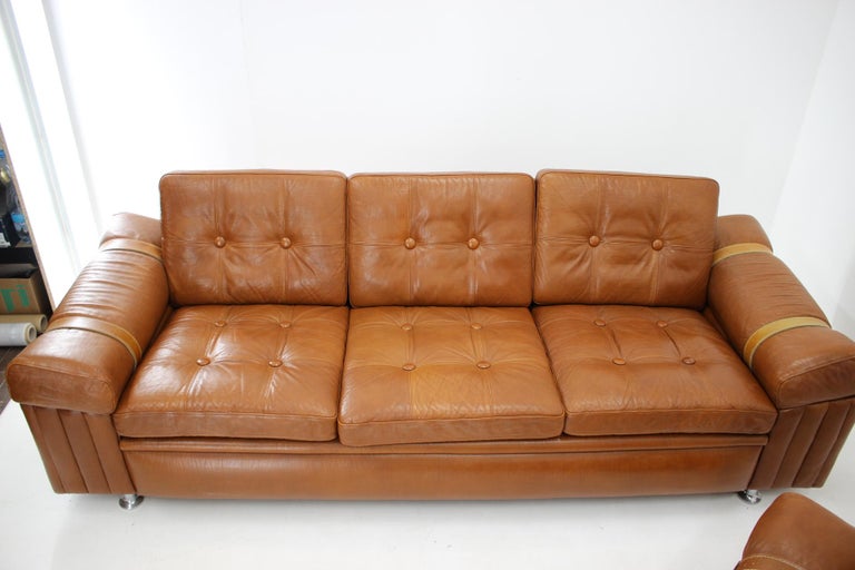 Late 20th Century 1970s Living Room Set in Cognac Leather For Sale