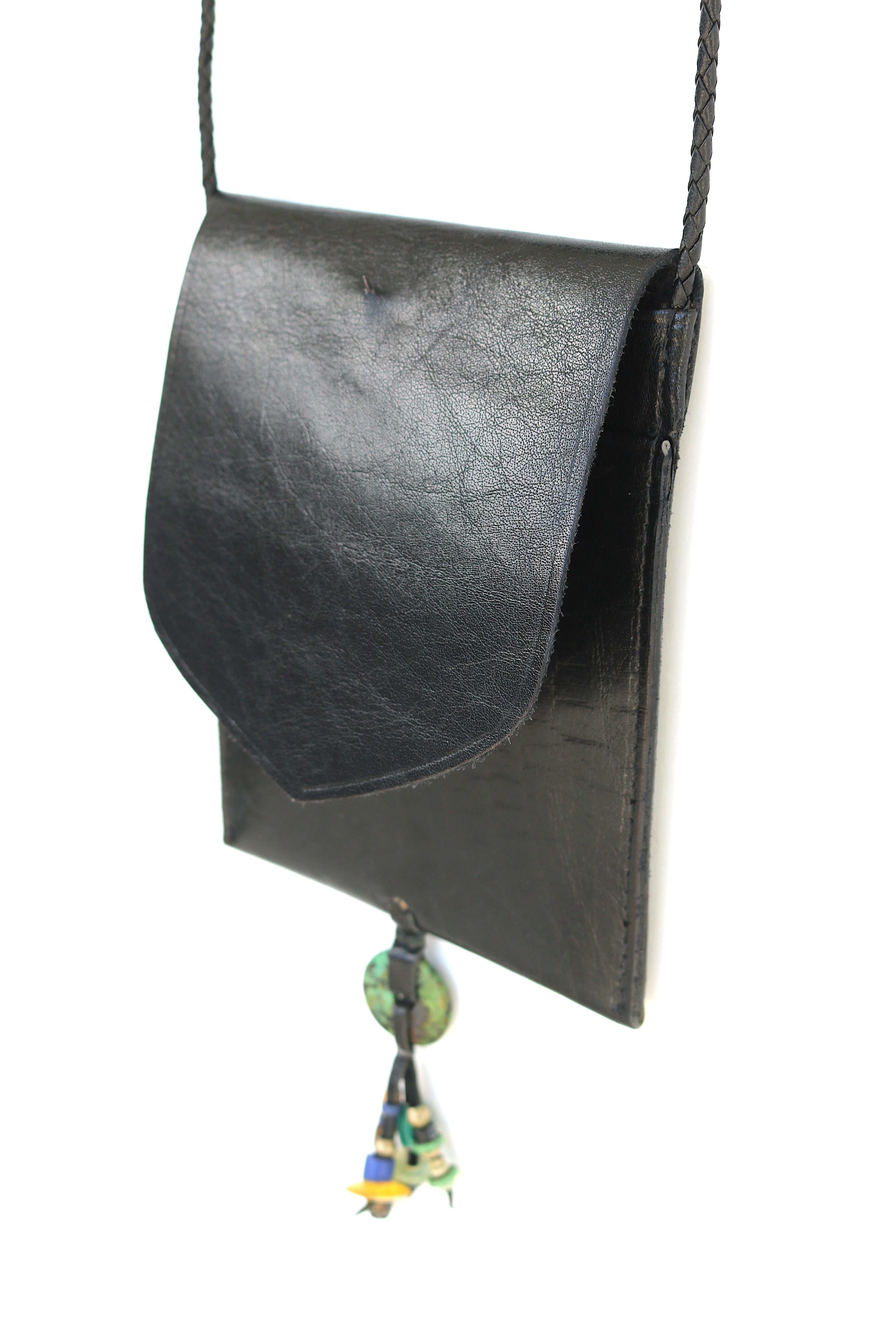 1970s Lizard Gem Tassels Crossbody Bag-Lightweight for Phone, Passport, Everyday For Sale 2