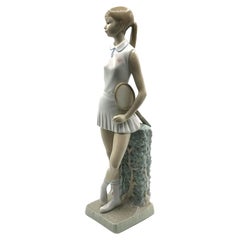 Sculpture vintage de jeune fille en porcelaine émaillée Lladro