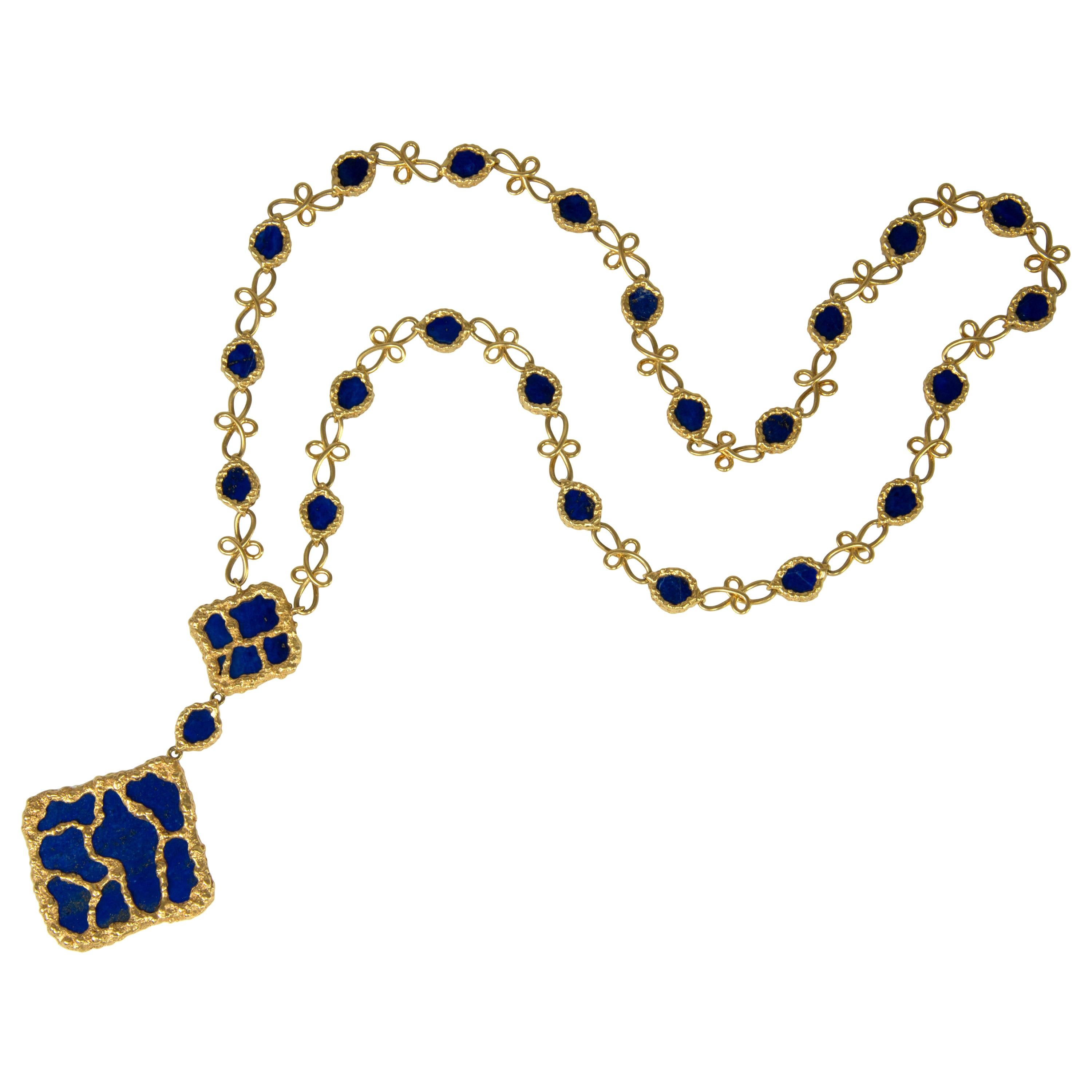 French Lapis Lazuli & Textured Gold Floral Link Chain & Pendant Necklace 1970s  For Sale