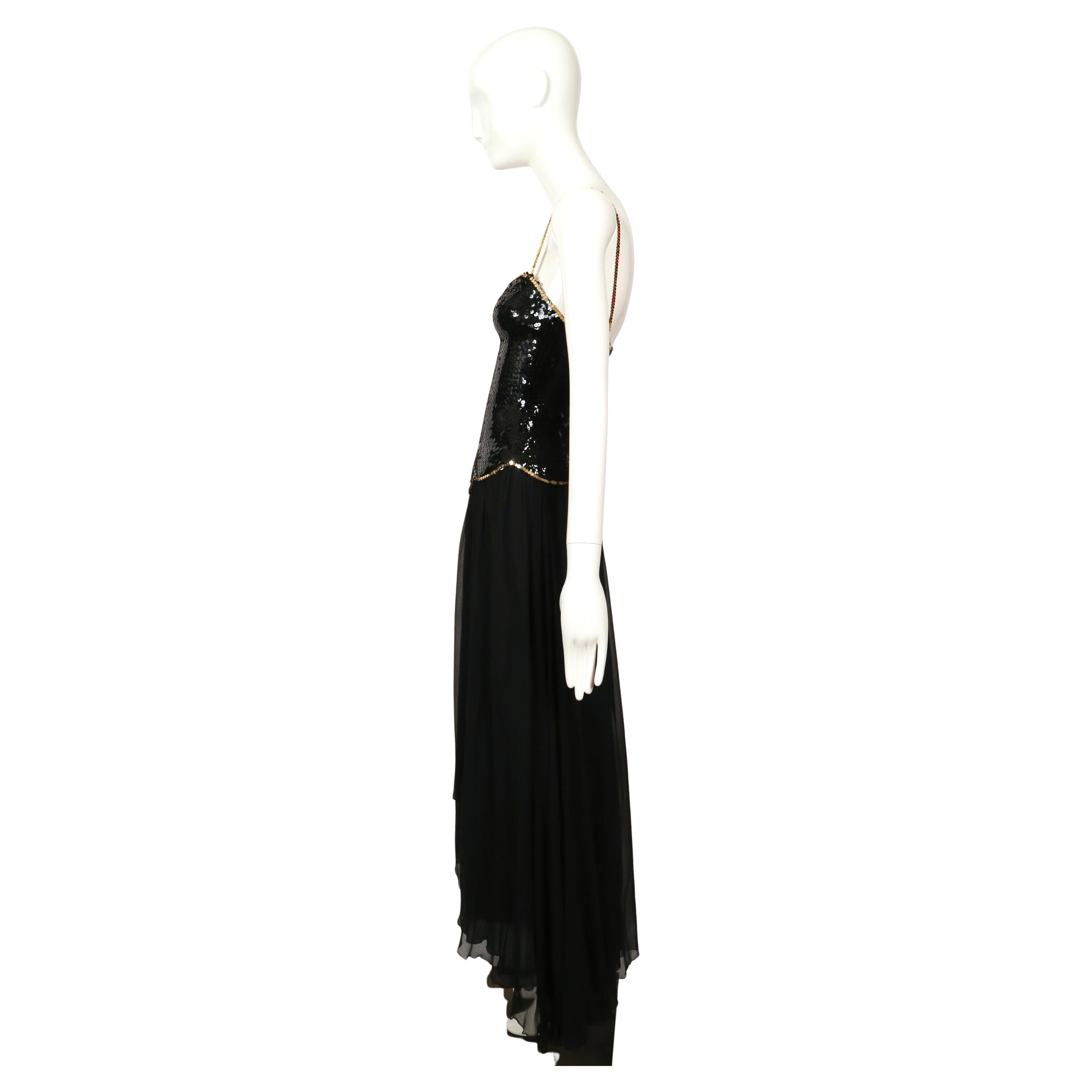 Vestido asimétrico LORIS AZZARO de los años 70 con corpiño de lentejuelas en venta 4