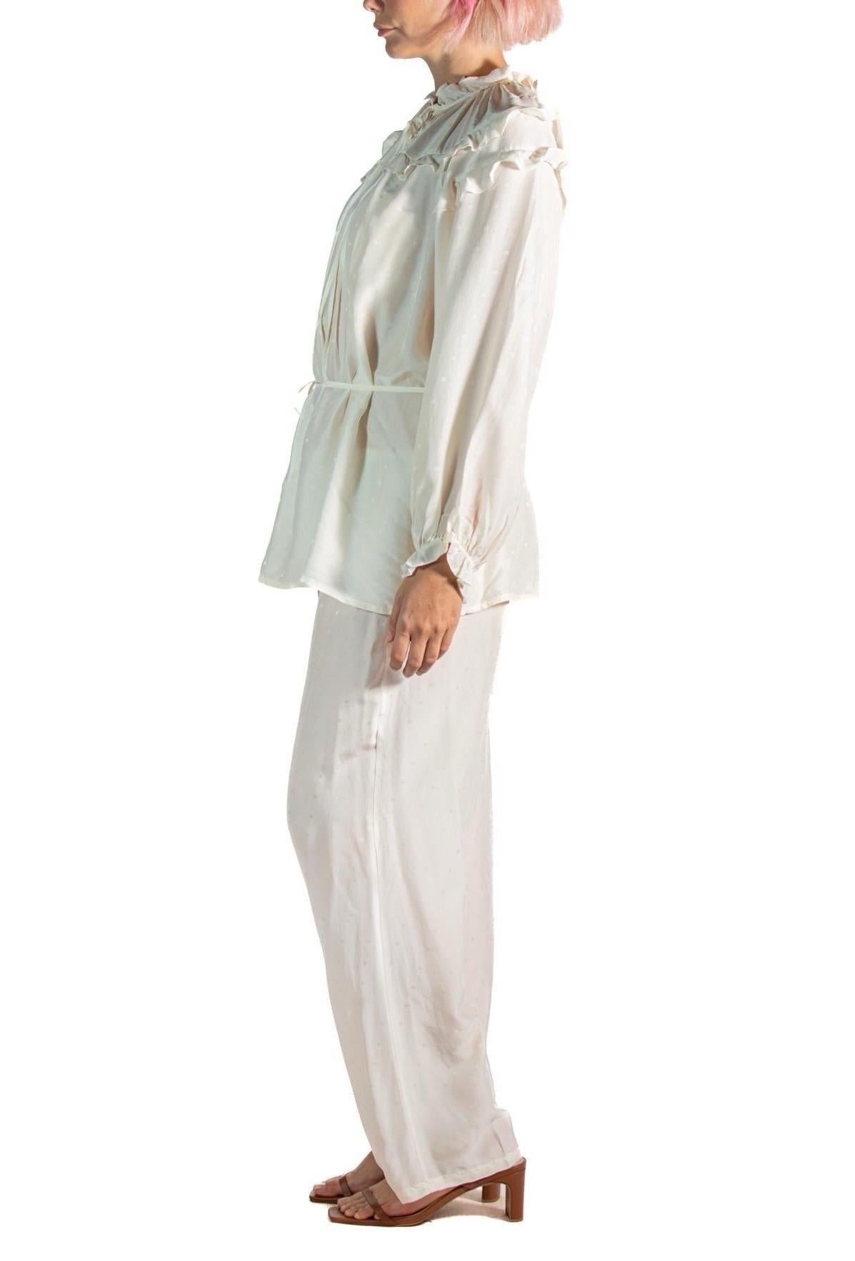 Beige 1970S Louis Feraud Cream Silk Jacquard Deadstock Ruffled Lounge Pajamas For Sale