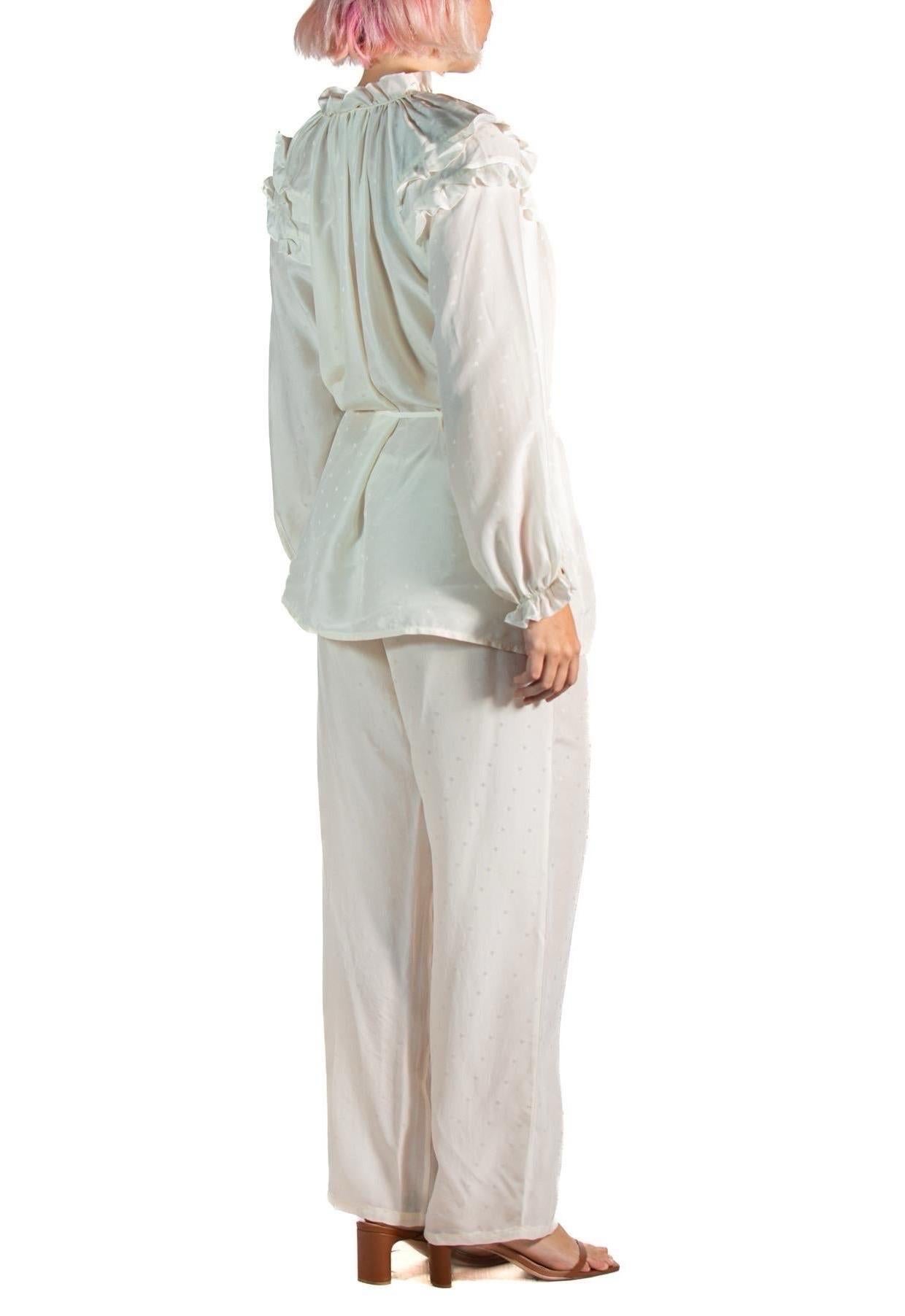 1970S Louis Feraud Cream Silk Jacquard Deadstock Ruffled Lounge Pajamas For Sale 3