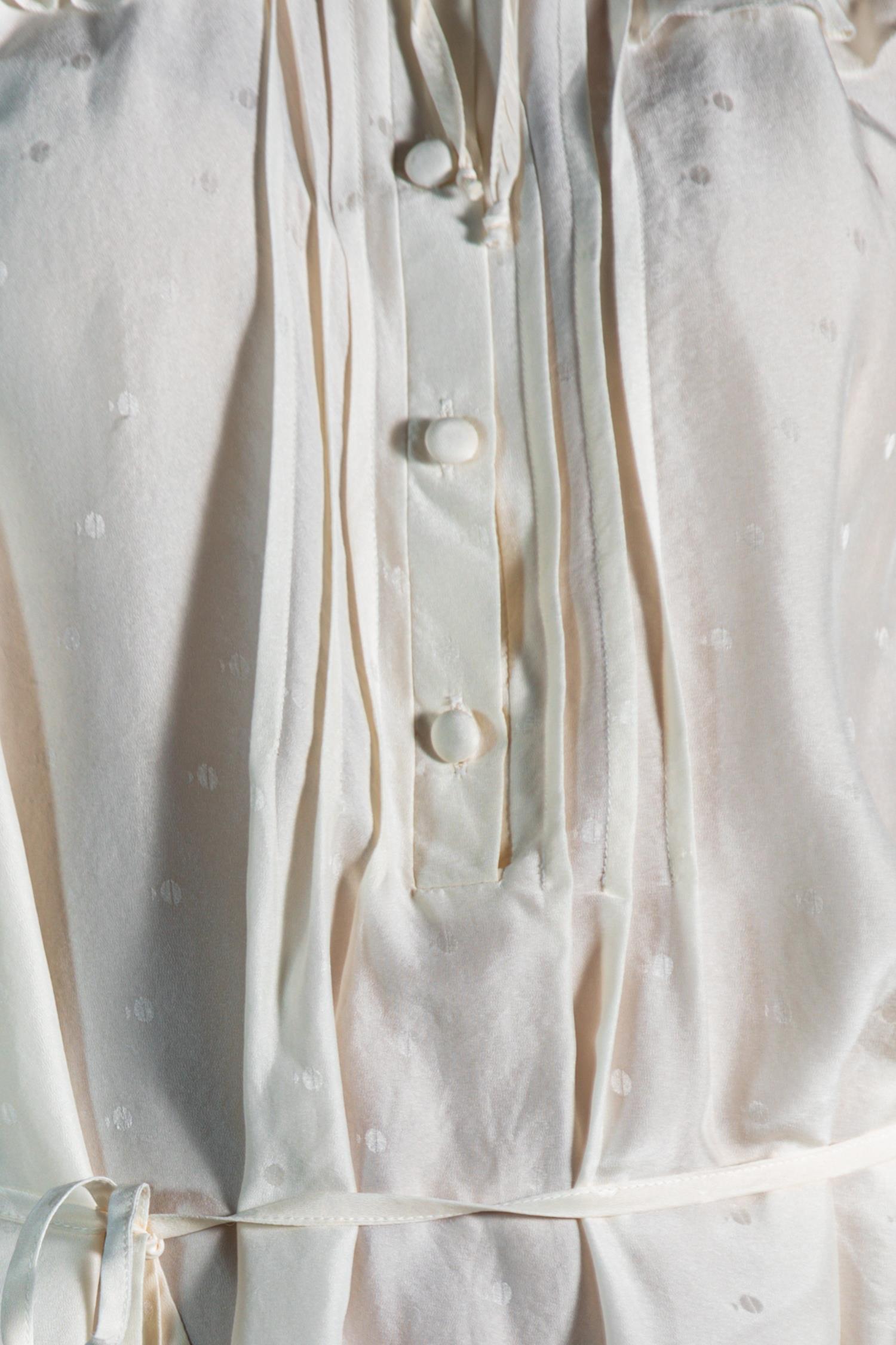 1970S Louis Feraud Cream Silk Jacquard Deadstock Ruffled Lounge Pajamas For Sale 4