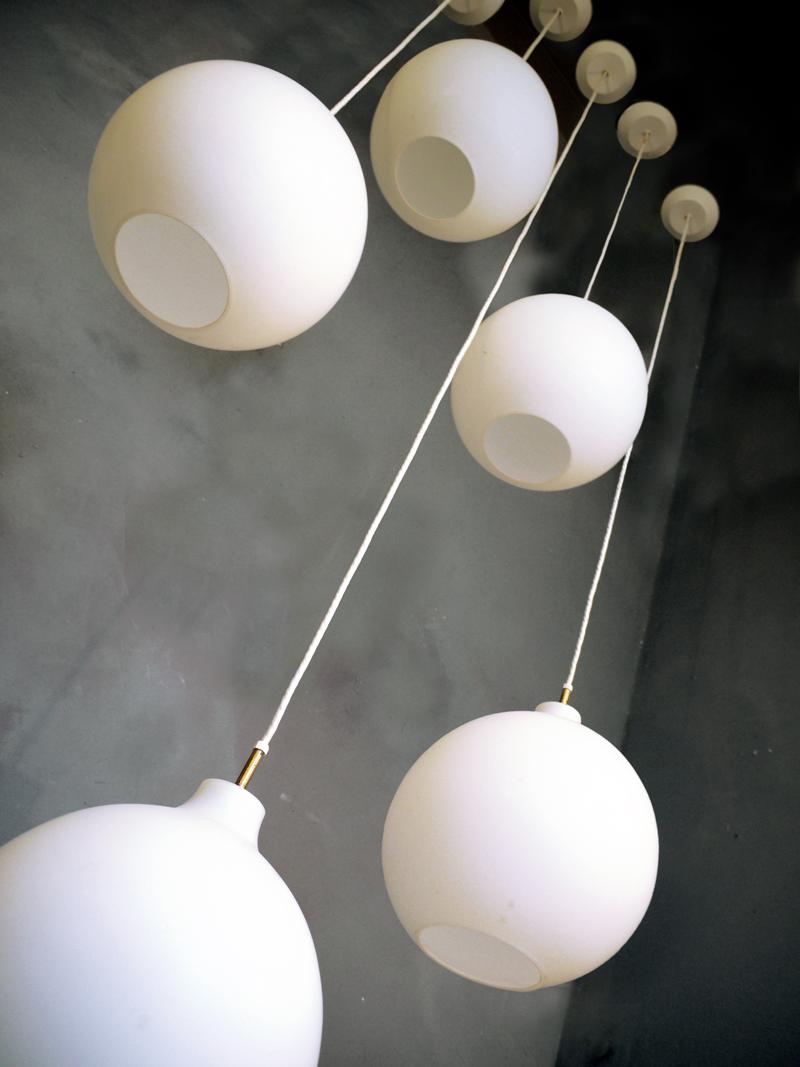 1970s Louis Poulsen Satellite Pendant Lamp Opaline Glass by Vilhelm Wohlert In Good Condition For Sale In Niederdorfelden, Hessen