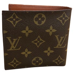 1970s LOUIS VUITTON Monogram Bilfold Wallet with Monogram Canvas Interior Unisex