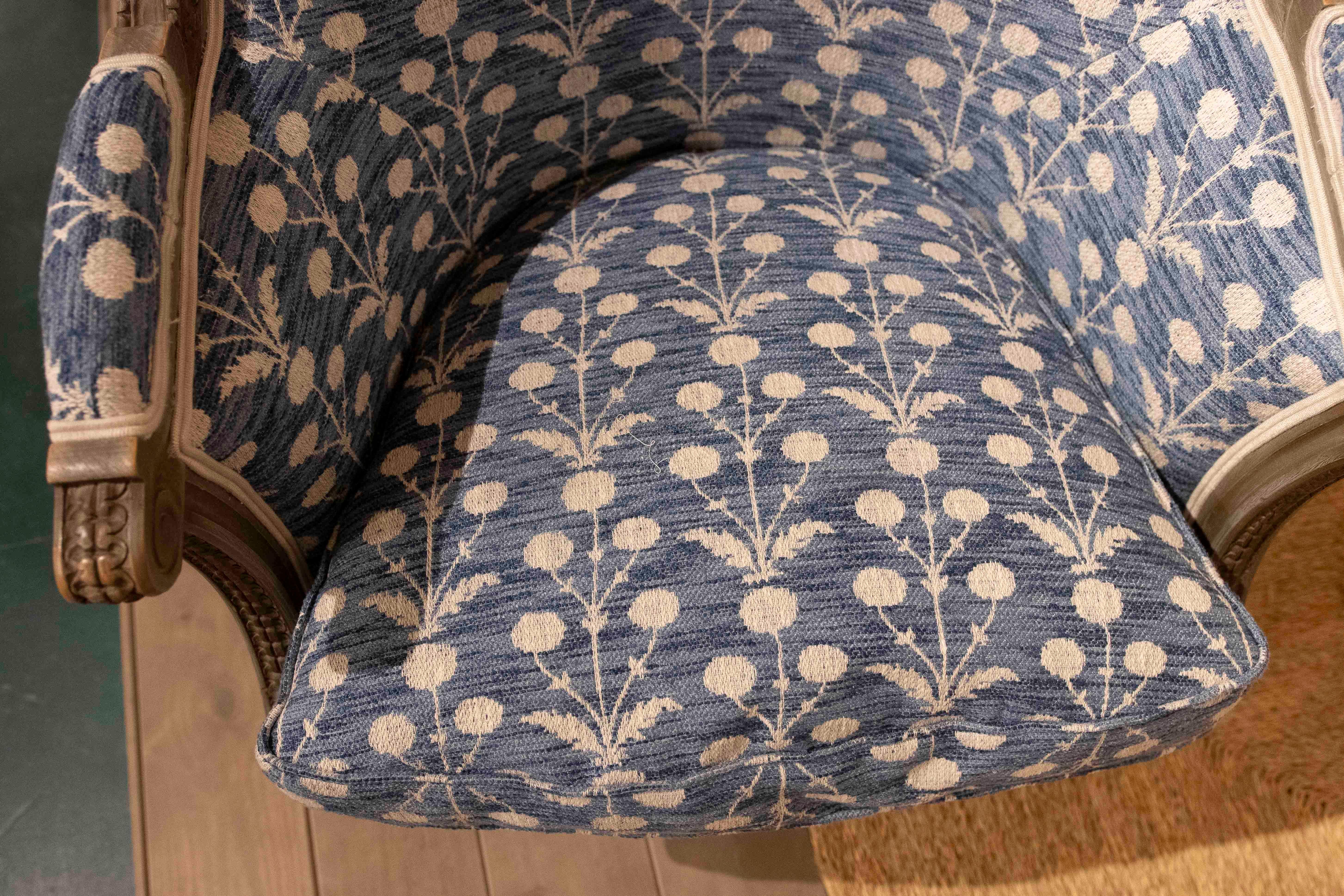 1970s Louis XVI Style Armchair with Indigo Blue Floral Upholstery For Sale 5