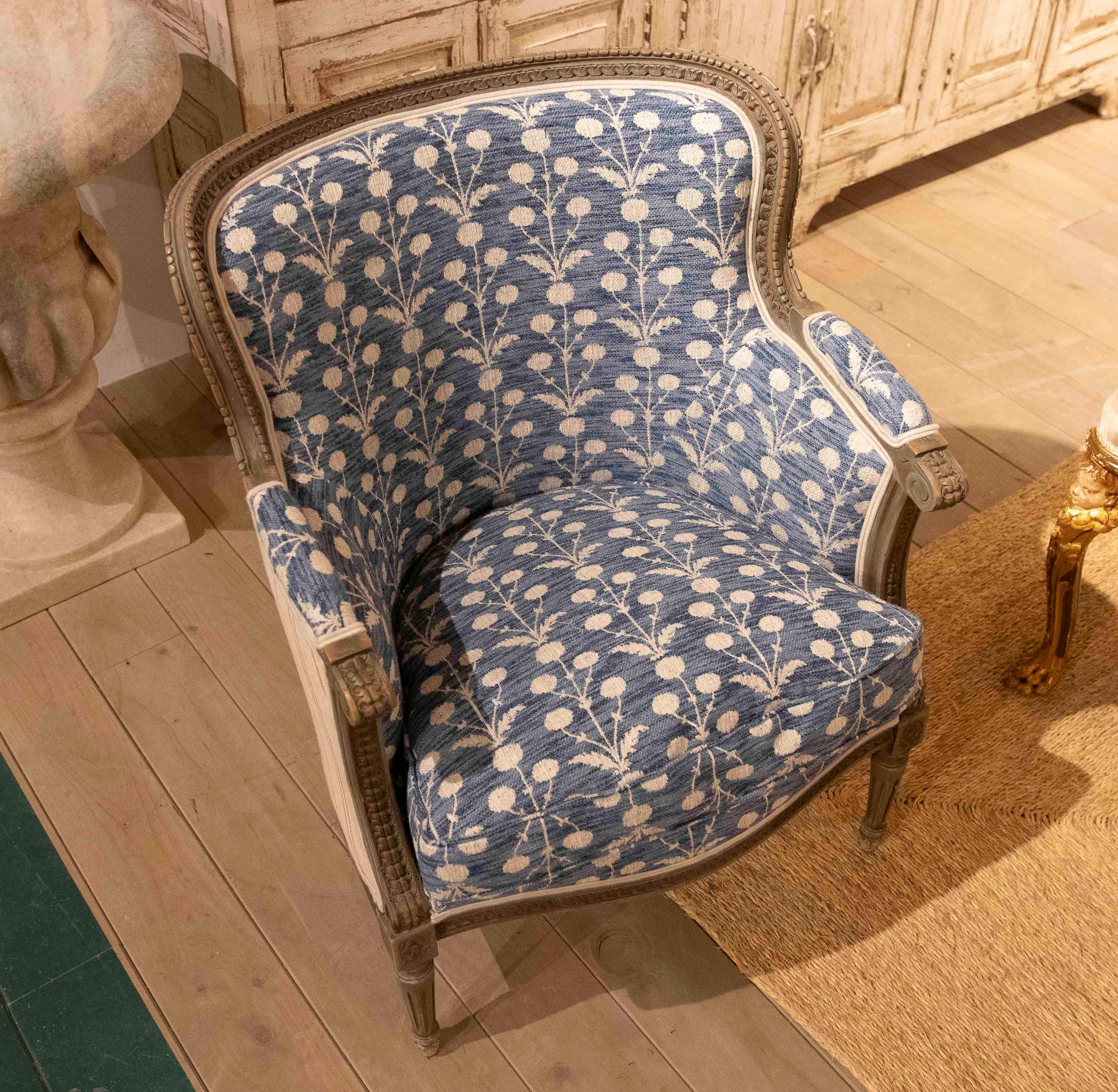 1970s Louis XVI Style Armchair with Indigo Blue Floral Upholstery For Sale 9