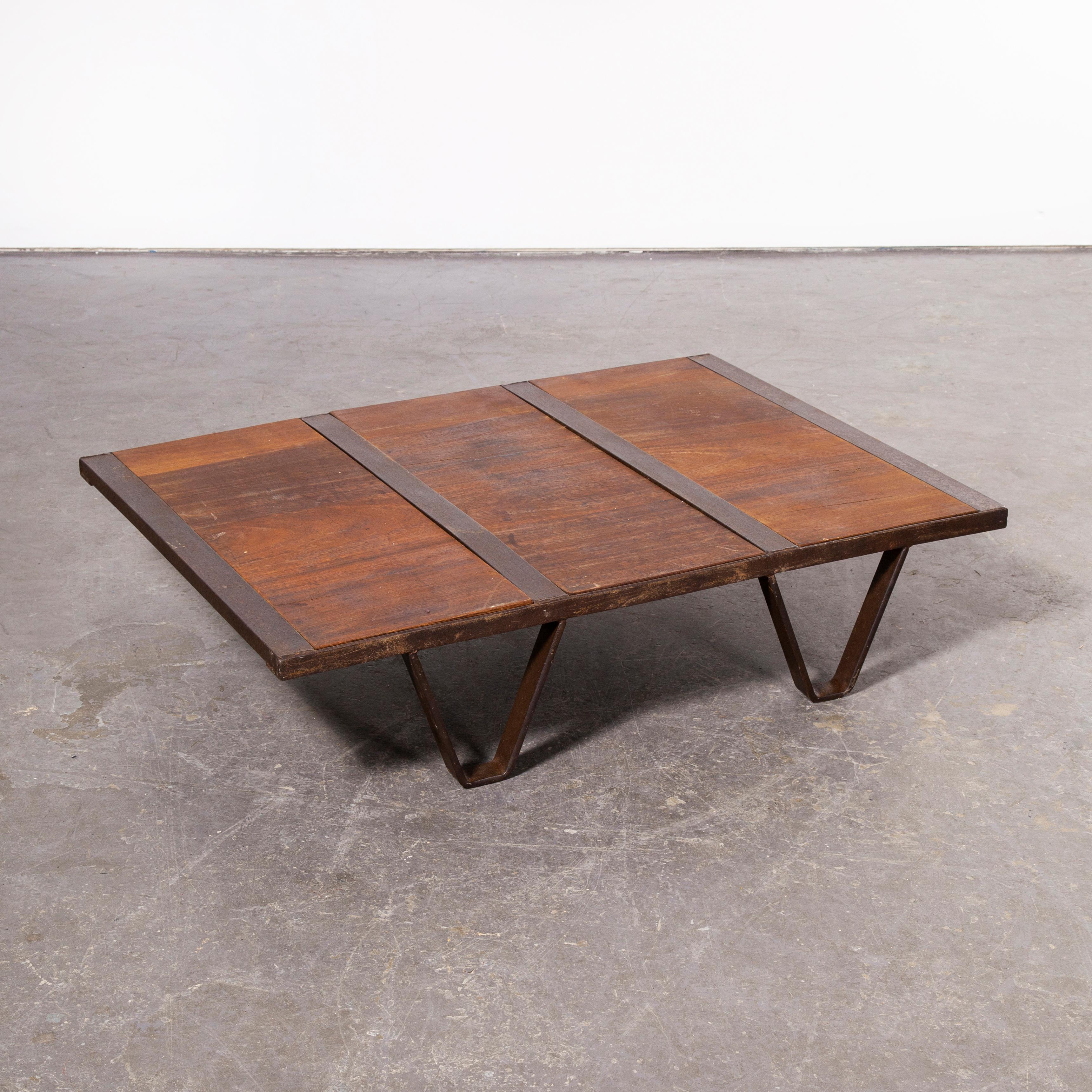 1970s Low Occasional Industrial Table, Coffee Table For Sale 3