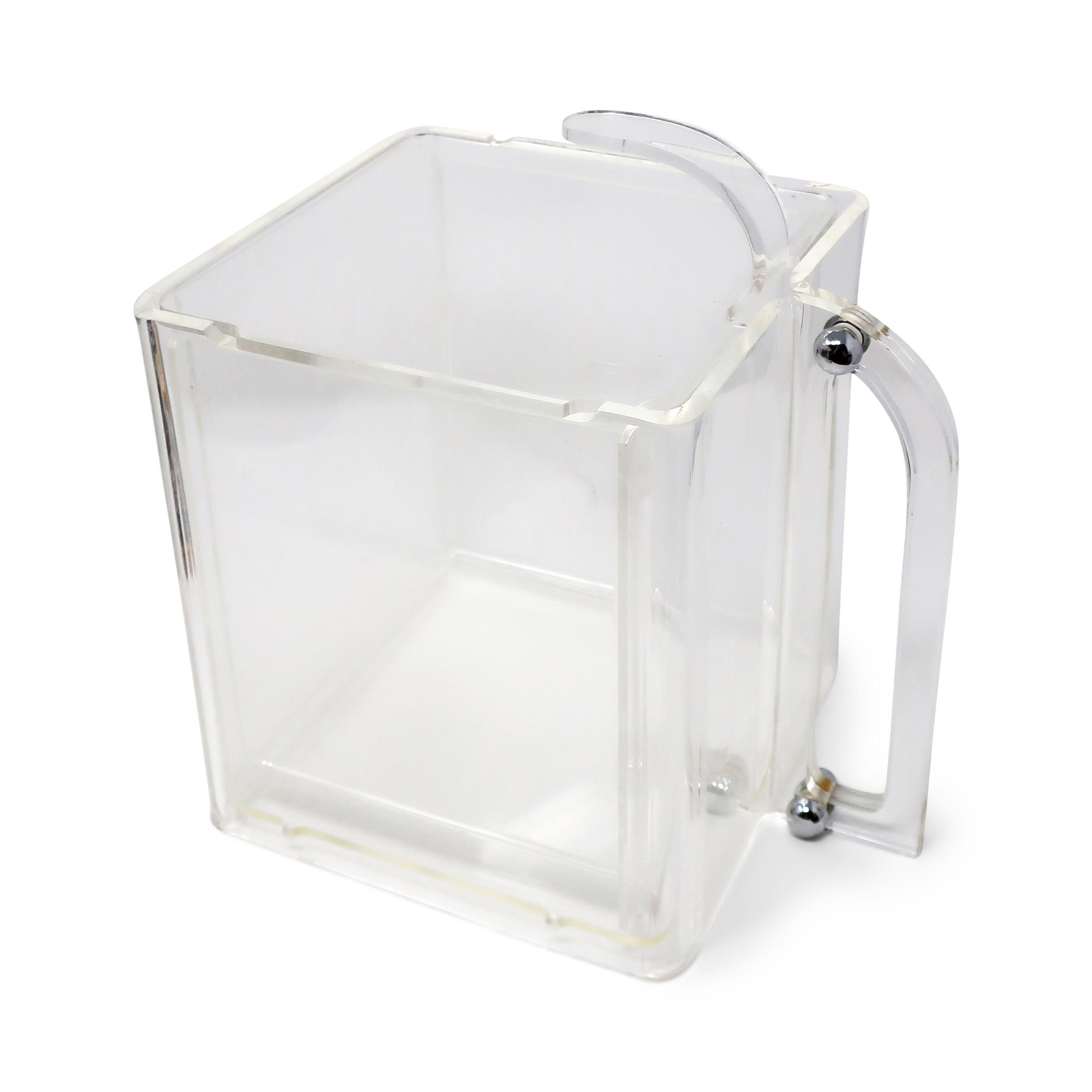 1970s Lucite and Chrome Ice Bucket In Good Condition For Sale In Brooklyn, NY