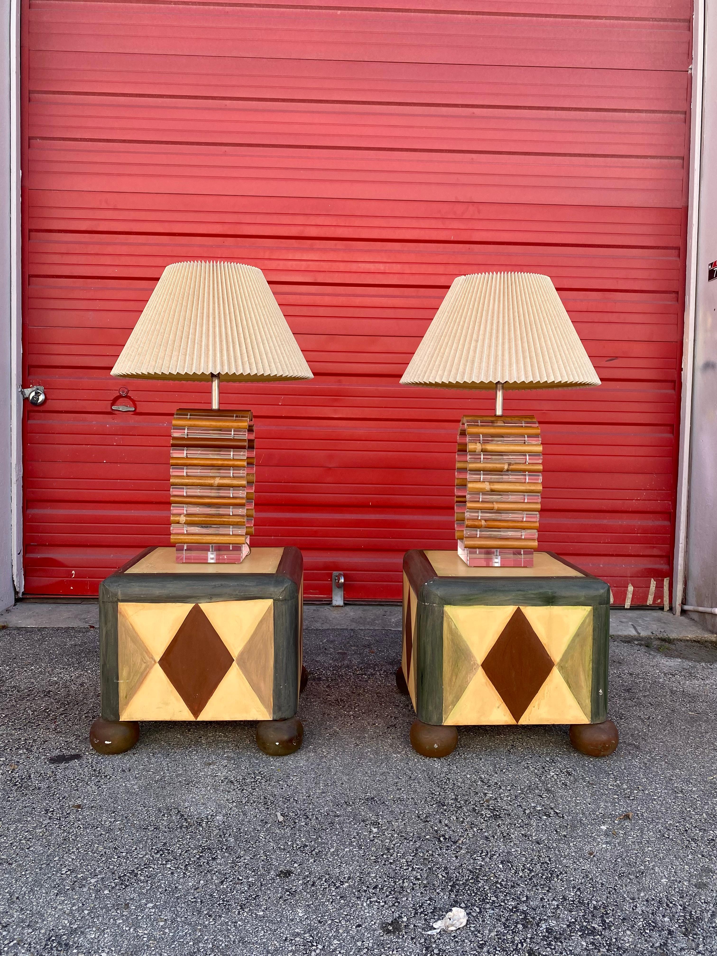1970s Lucite and Rattan Sculptural Cylinders Lamps For Sale 1