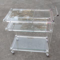 Service de bar en lucite des années 1970 Chariot à roulettes