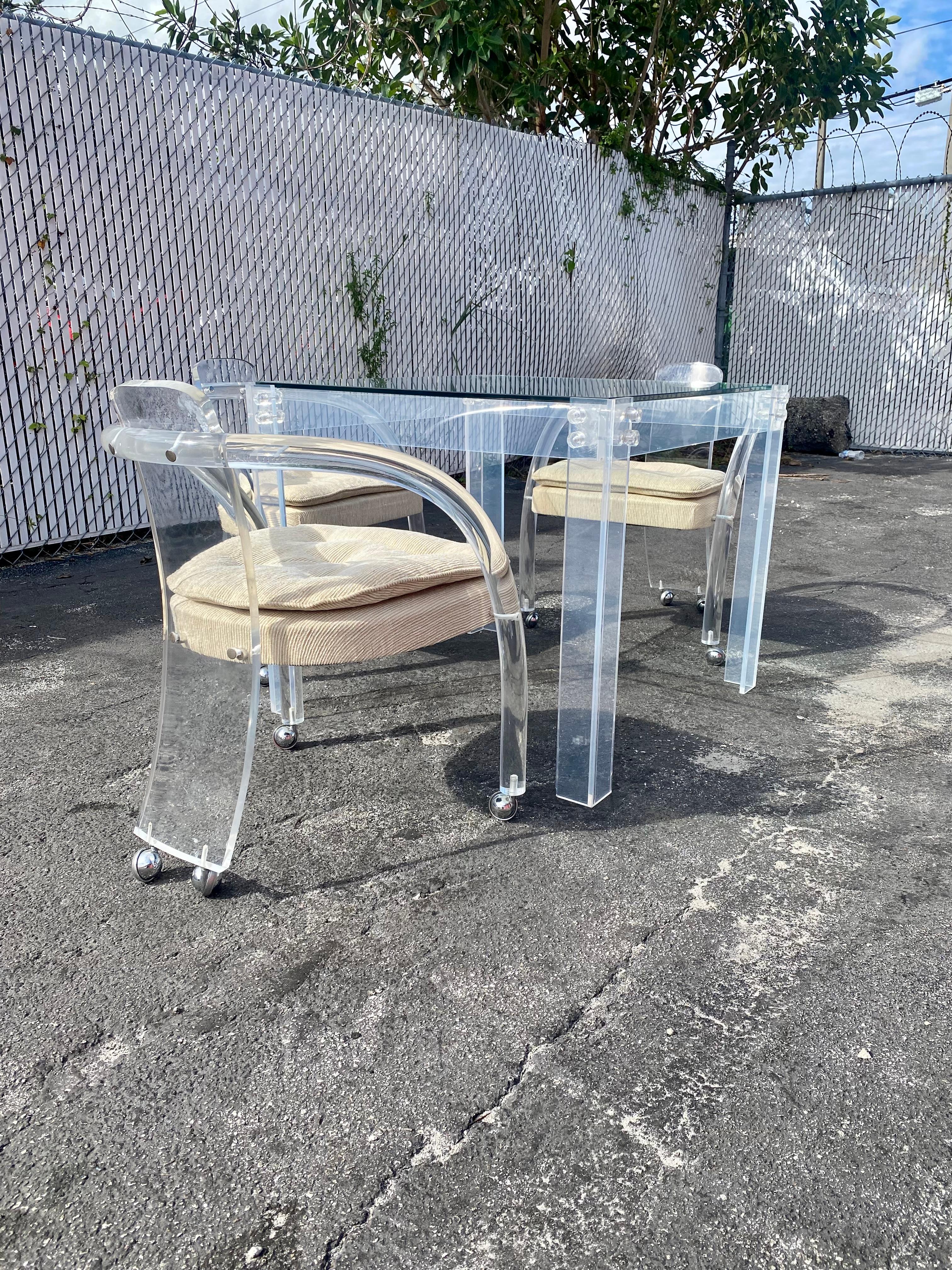 1970s Lucite Dining Gaming Table and Chairs, Set of 4 For Sale 4
