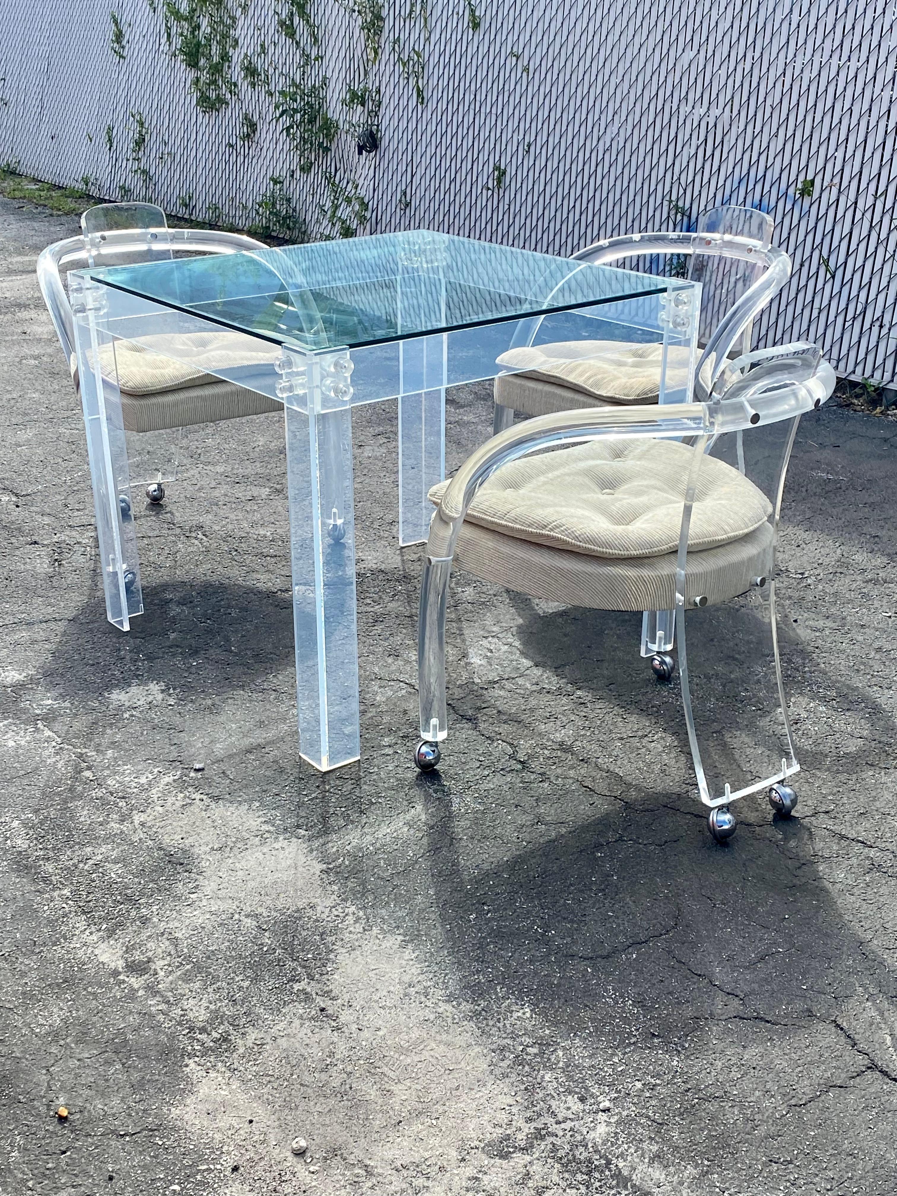Mid-Century Modern 1970s Lucite Dining Gaming Table and Chairs, Set of 4 For Sale