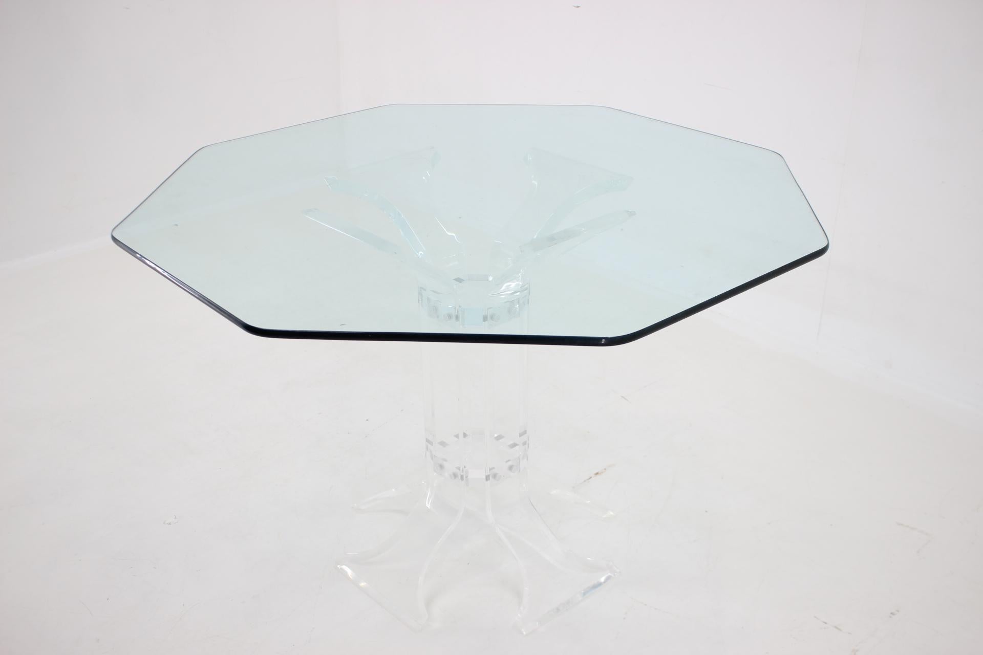 1970s Lucite Dining Table with Glass Top, Charles Hollis Jones Style In Good Condition For Sale In Praha, CZ