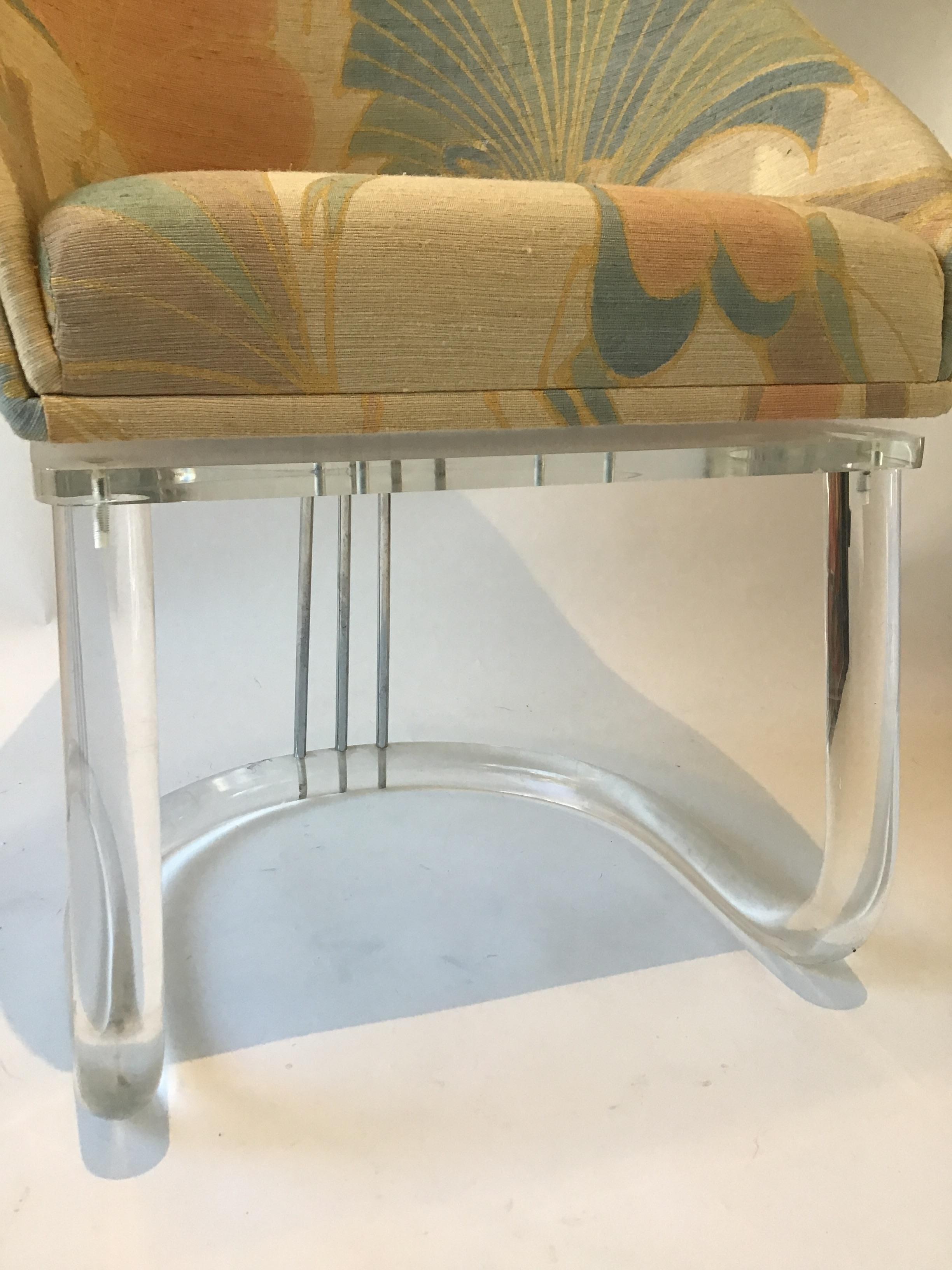 1970s Lucite Swivel Chair 5