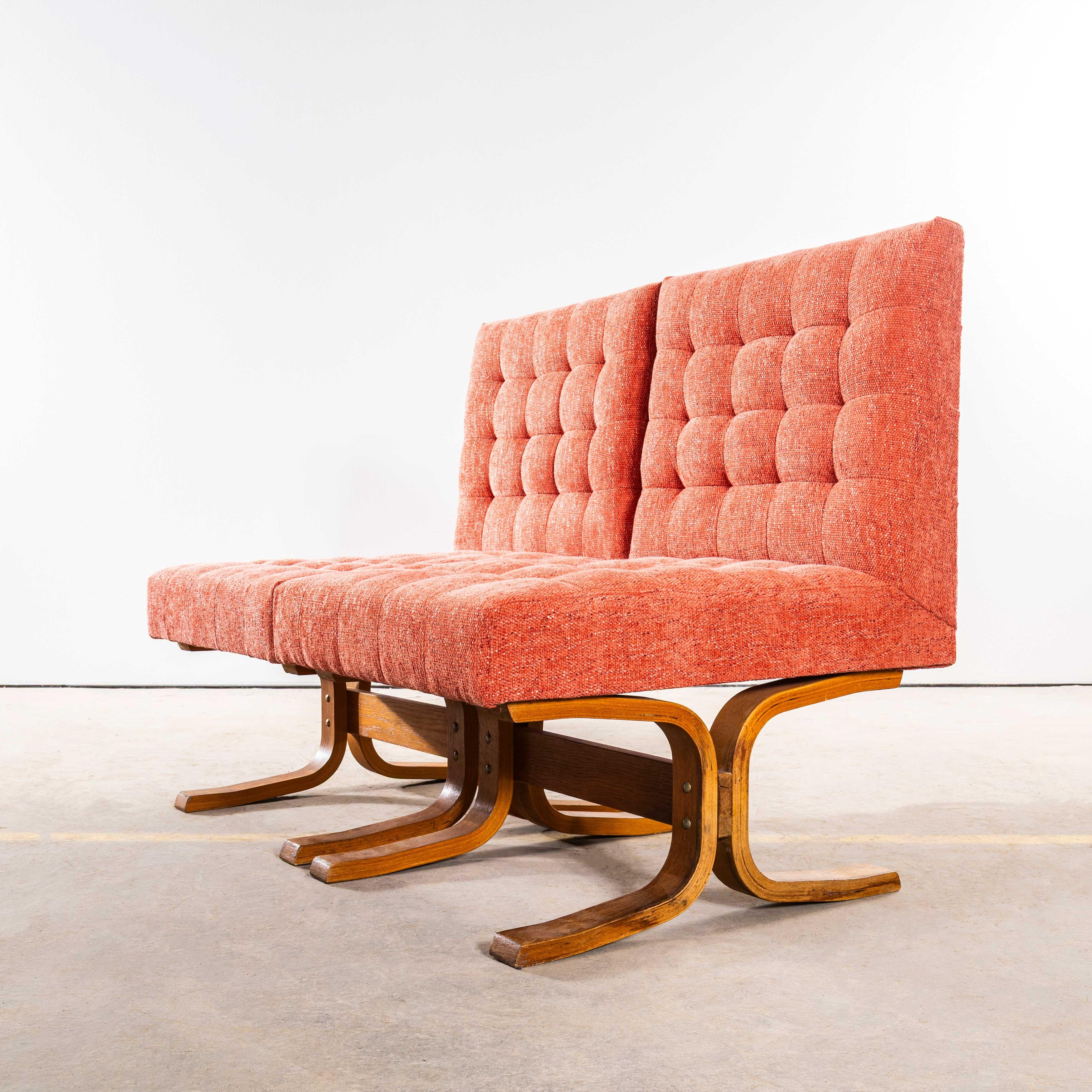 1970's Ludvik Volak Koralle Slubbed Weave Wieder gepolstert Bratislava Beistellstühle im Angebot 3