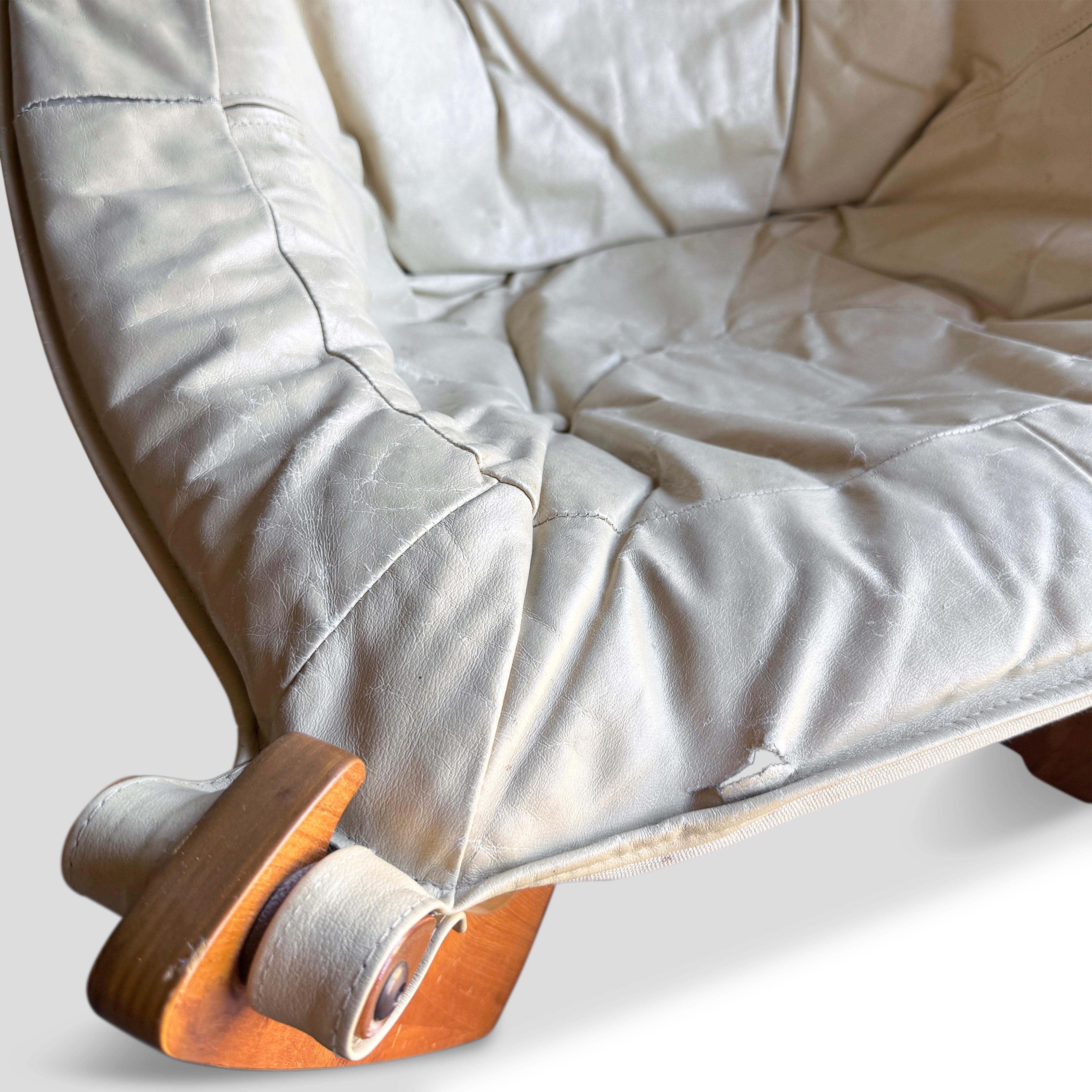 1970s Luna Lounge Chair by Odd Knutsen for Hjellegjerde Møbler 4