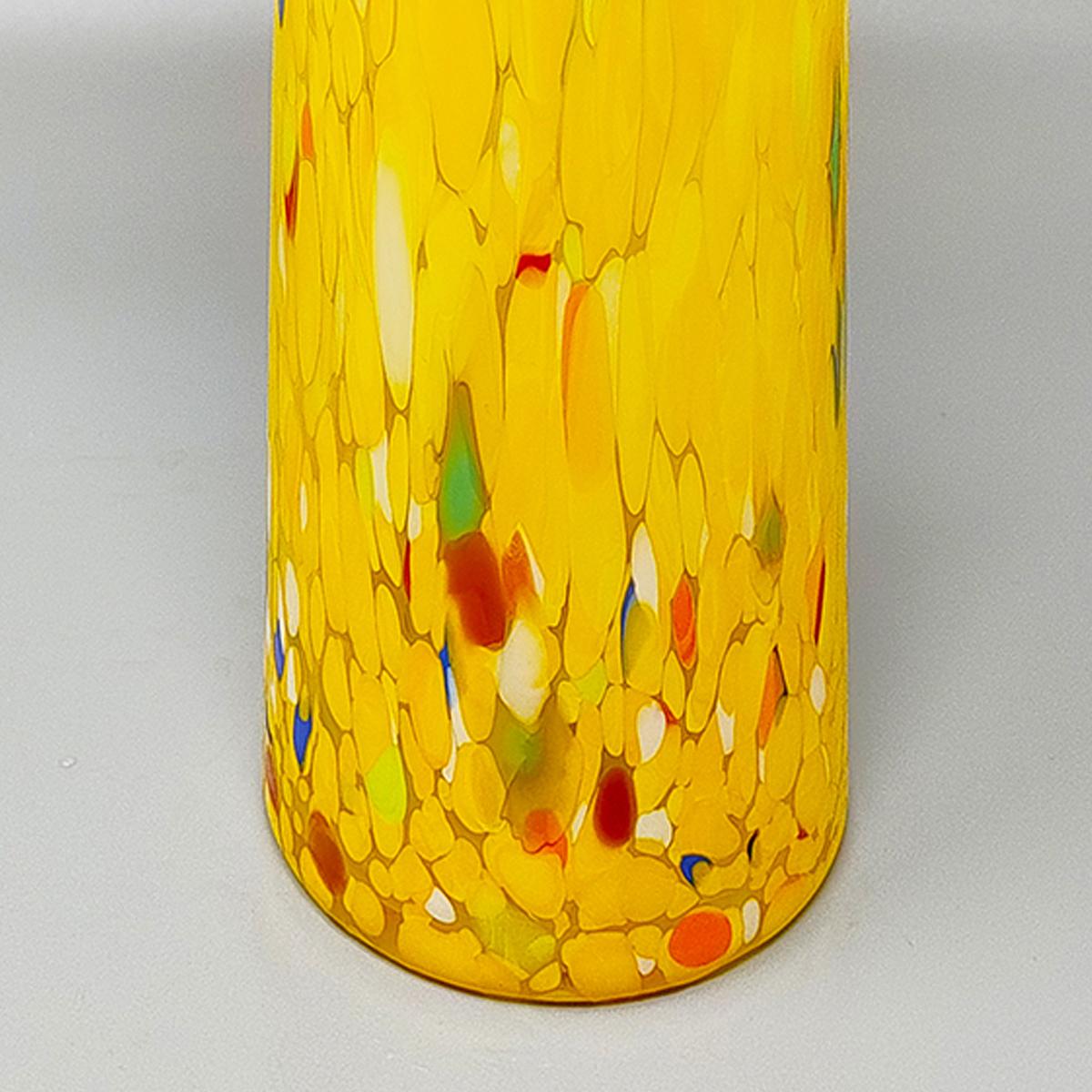 Fin du 20e siècle Vase de luxe jaune fabriqué à la main en verre de Murano par Maestro del Vetro, années 1970 en vente