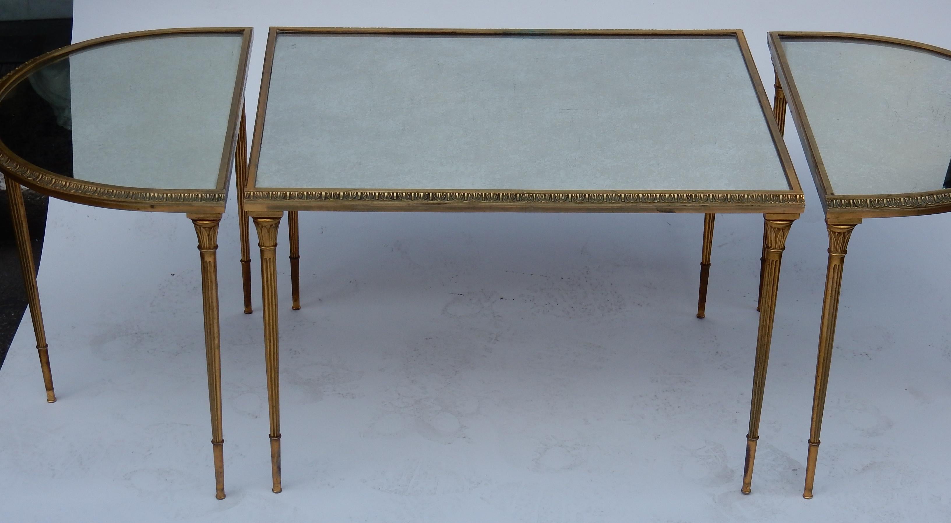 1970s Maison Charles Golden Brass Tripartite Table With Oxyded Mirror Trays In Good Condition In Paris, FR