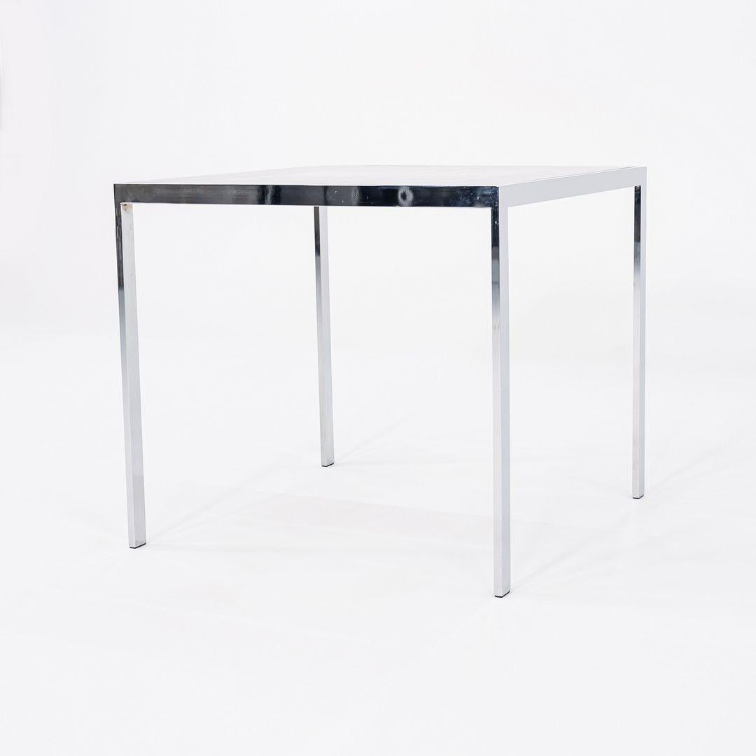 Français Table de jeu de backgammon/table de salle à manger Maison Jansen des années 1970 en chrome et verre 32 po en vente