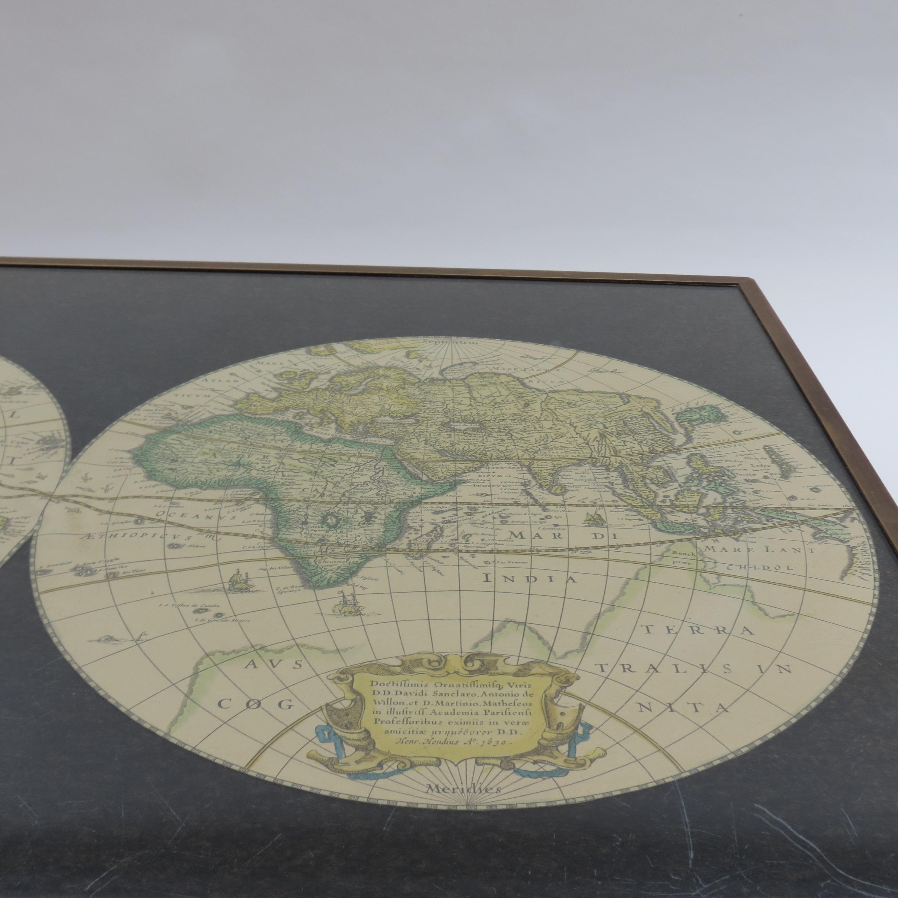 1970 Maison Jansen Table basse de style Campaigner World Atlas Map en vente 1