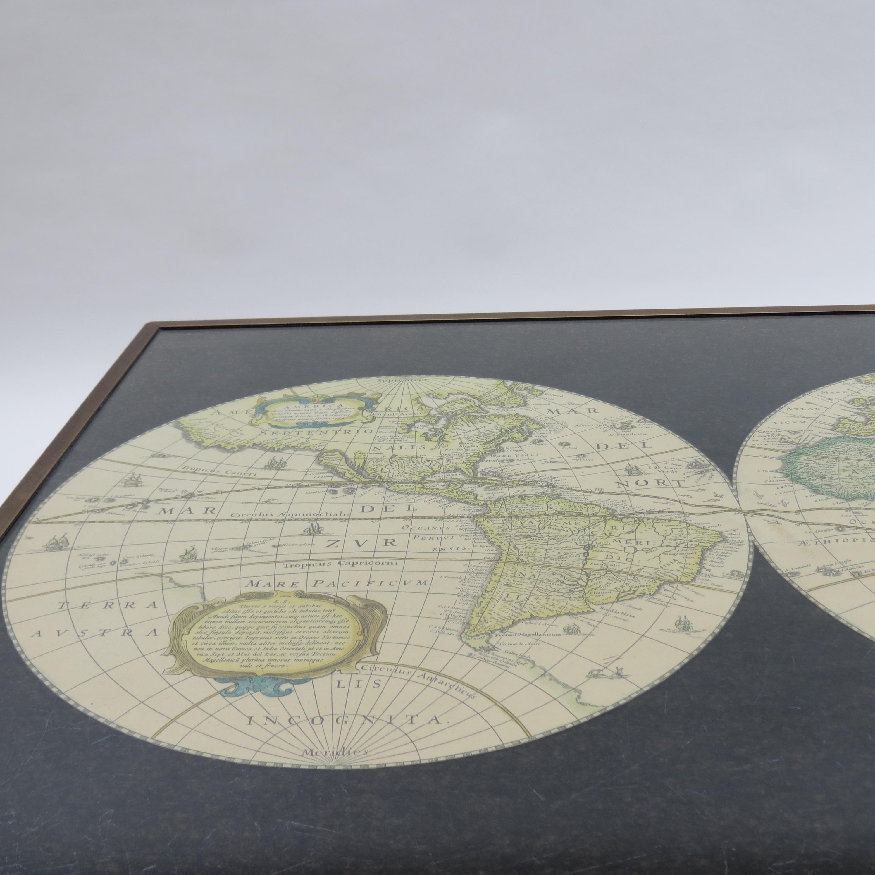 1970 Maison Jansen Table basse de style Campaigner World Atlas Map en vente 2