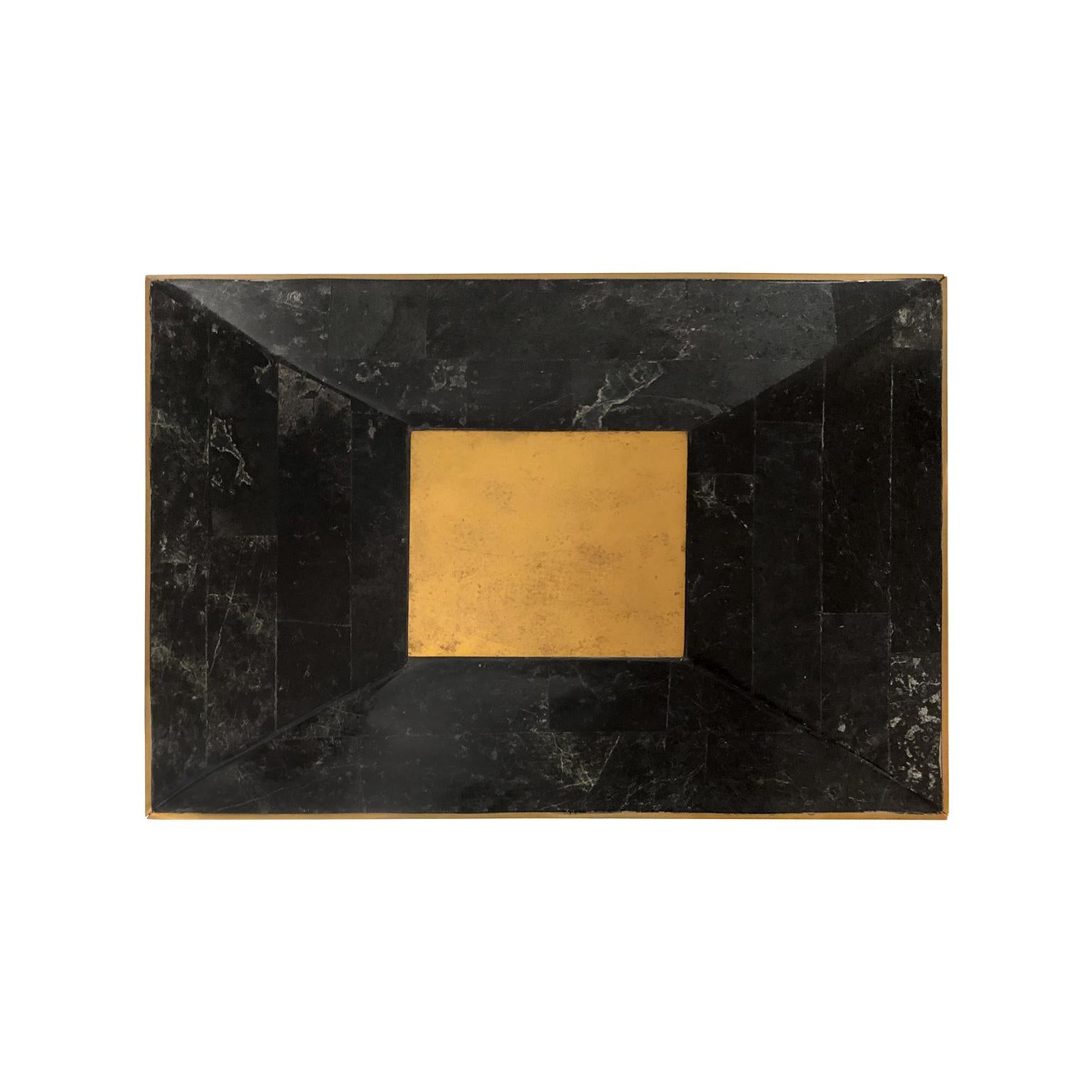 1970s Maitland Smith Black Tessellated Stone Box with Brass Trim In Good Condition For Sale In New York, NY