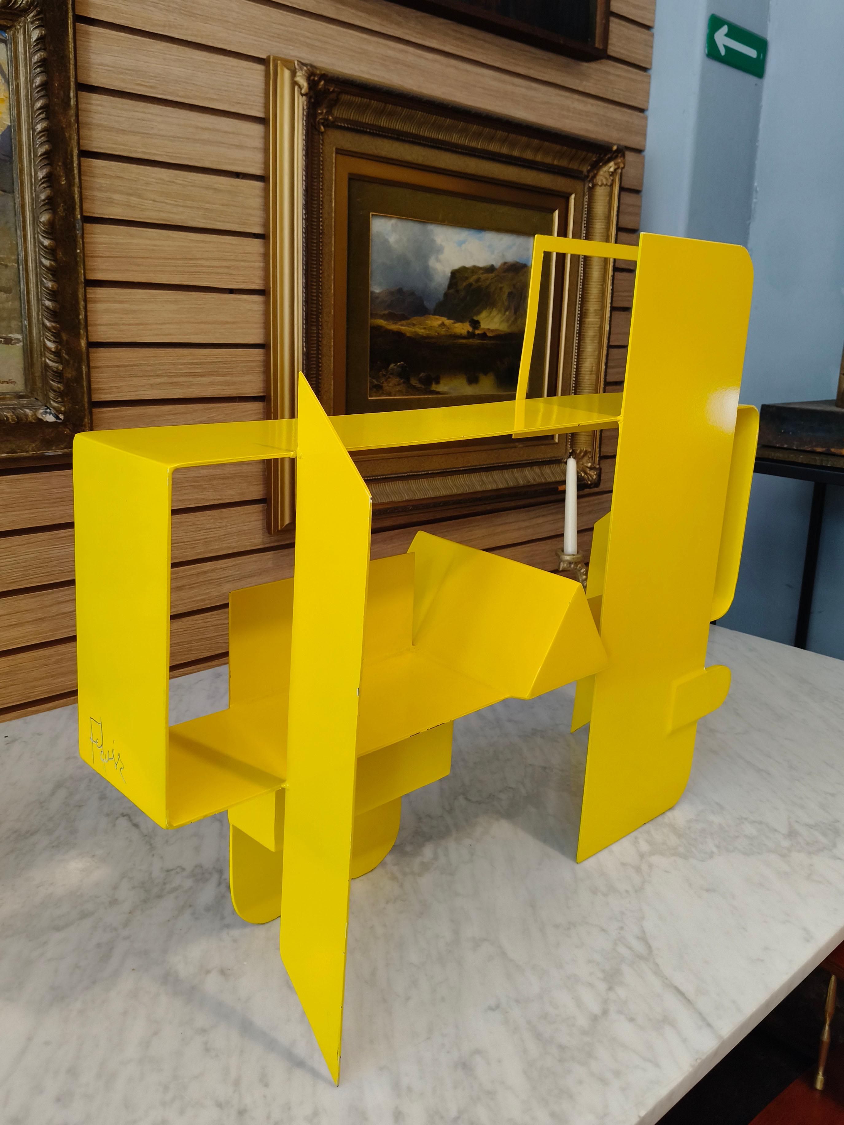 1970 Manuel Felguérez Série Máquina Estética Sculpture en fer laqué jaune Bon état - En vente à Mexico City, MX