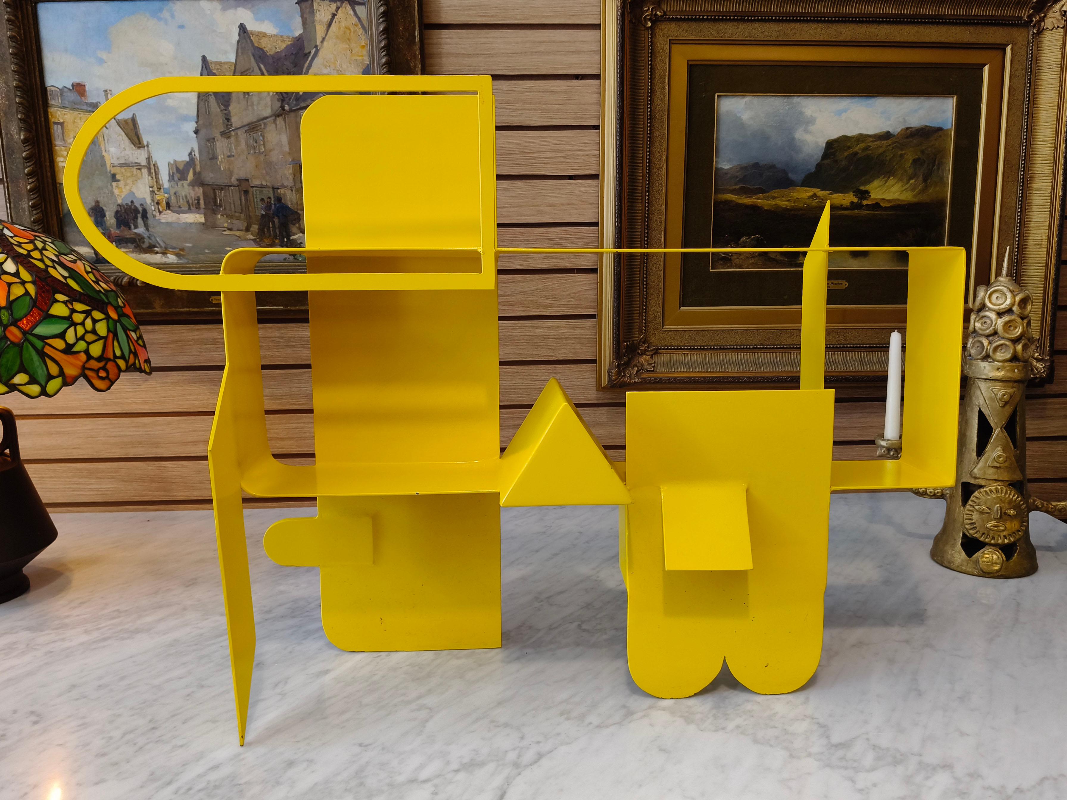 Acier 1970 Manuel Felguérez Série Máquina Estética Sculpture en fer laqué jaune en vente