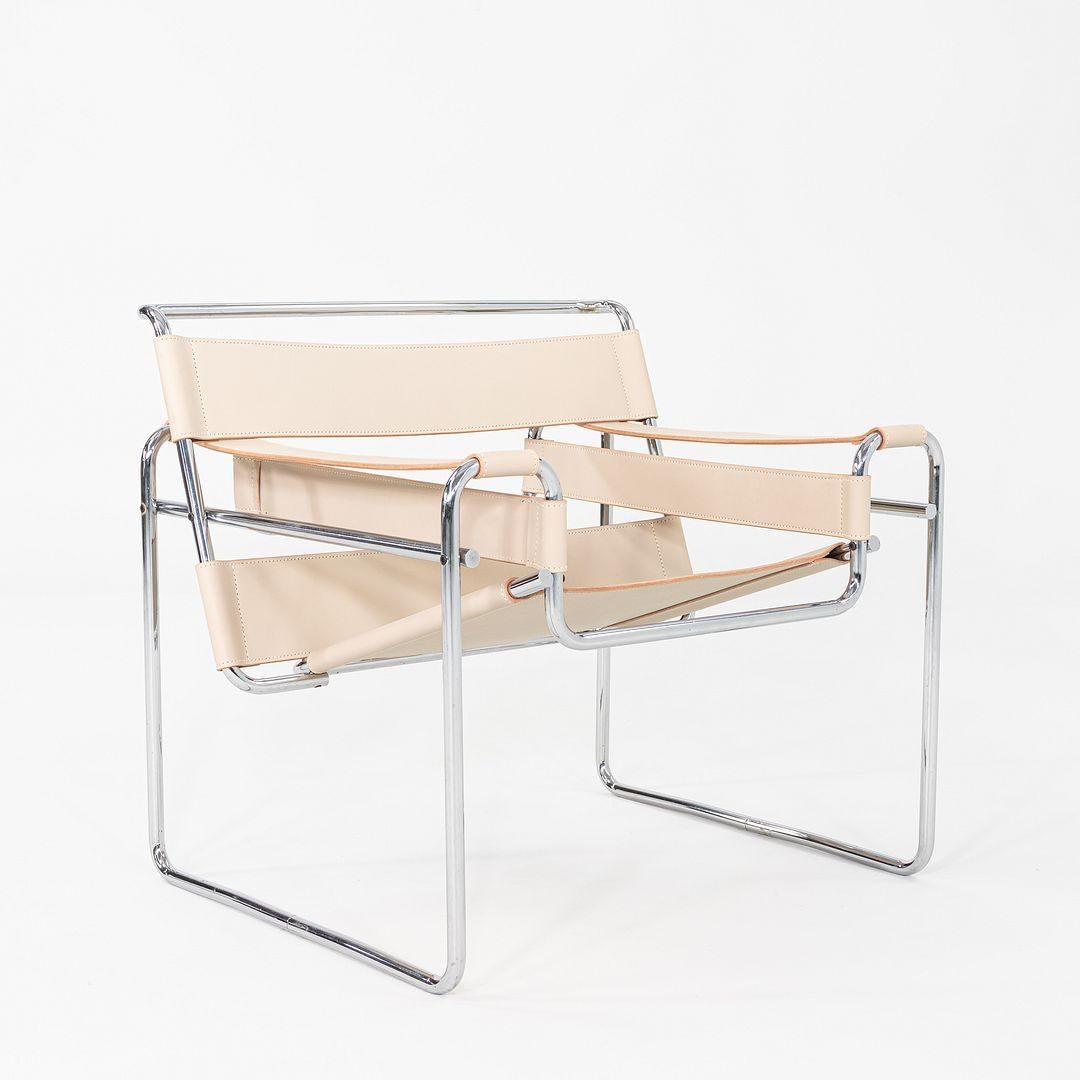 Moderne 1970s Marcel Breuer for Knoll / Gavina Wassily Lounge Chair in New Cream Leather (Chaise longue Marcel Breuer pour Knoll / Gavina Wassily en cuir crème neuf) en vente