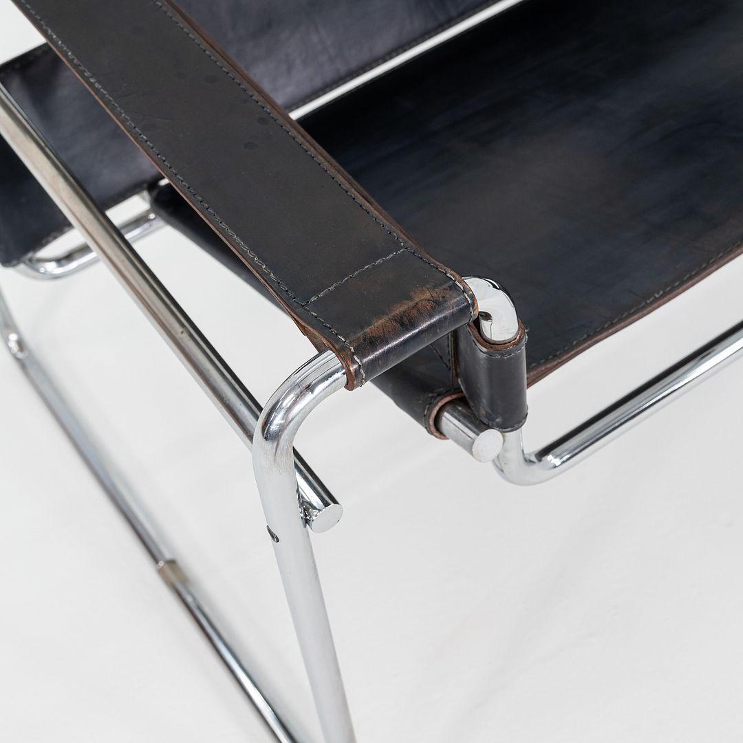 1970er Marcel Breuer für Knoll Wassily Loungesessel aus schwarzem Leder, 2x verfügbar (Ende des 20. Jahrhunderts) im Angebot